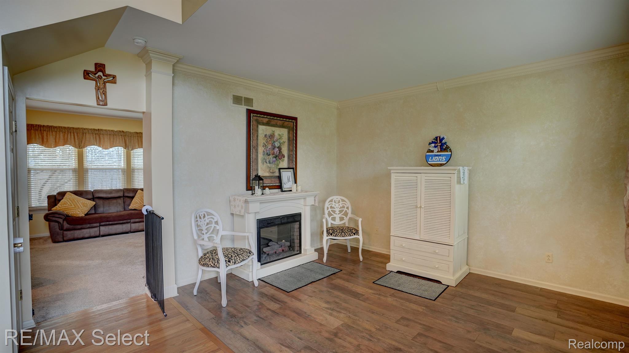 9170 Liverpool Court