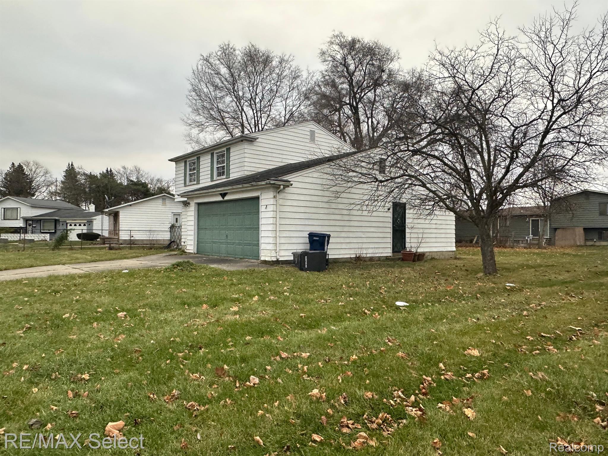 3802 LYNN Court