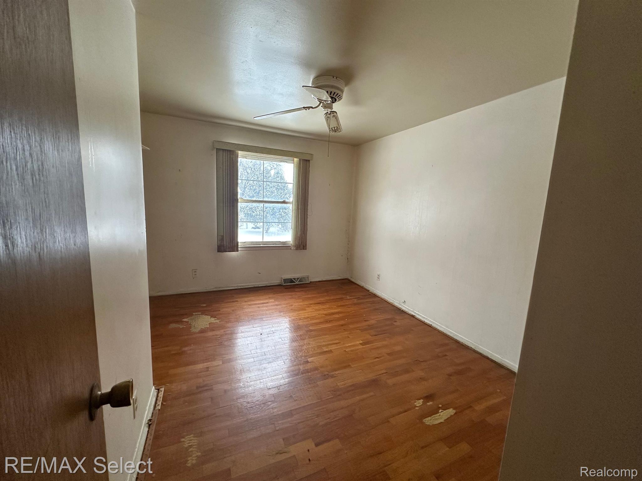 3802 LYNN Court