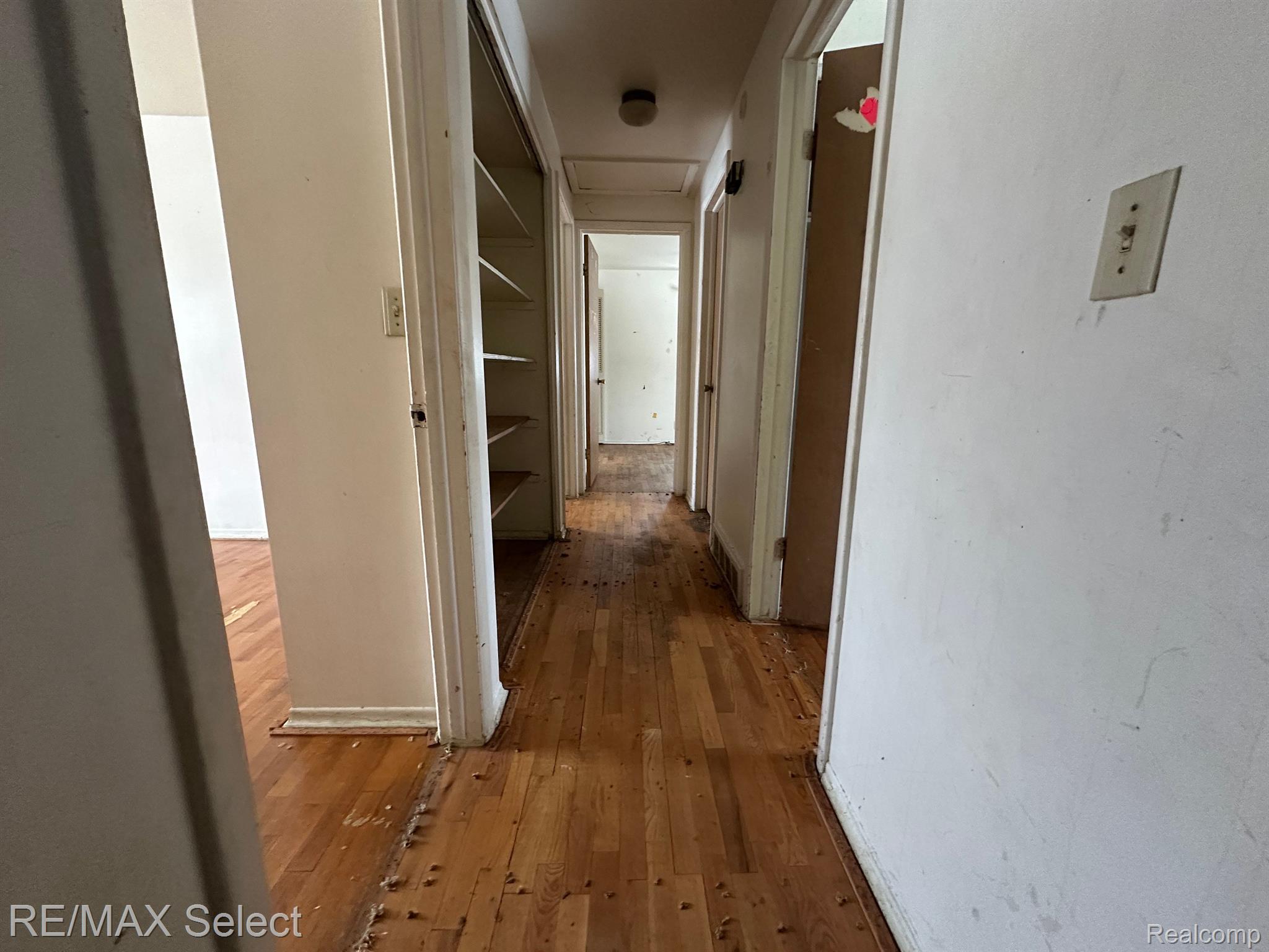 3802 LYNN Court