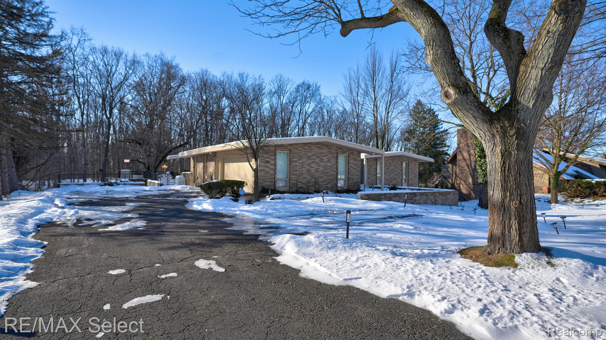 6032 WINGED FOOT Drive