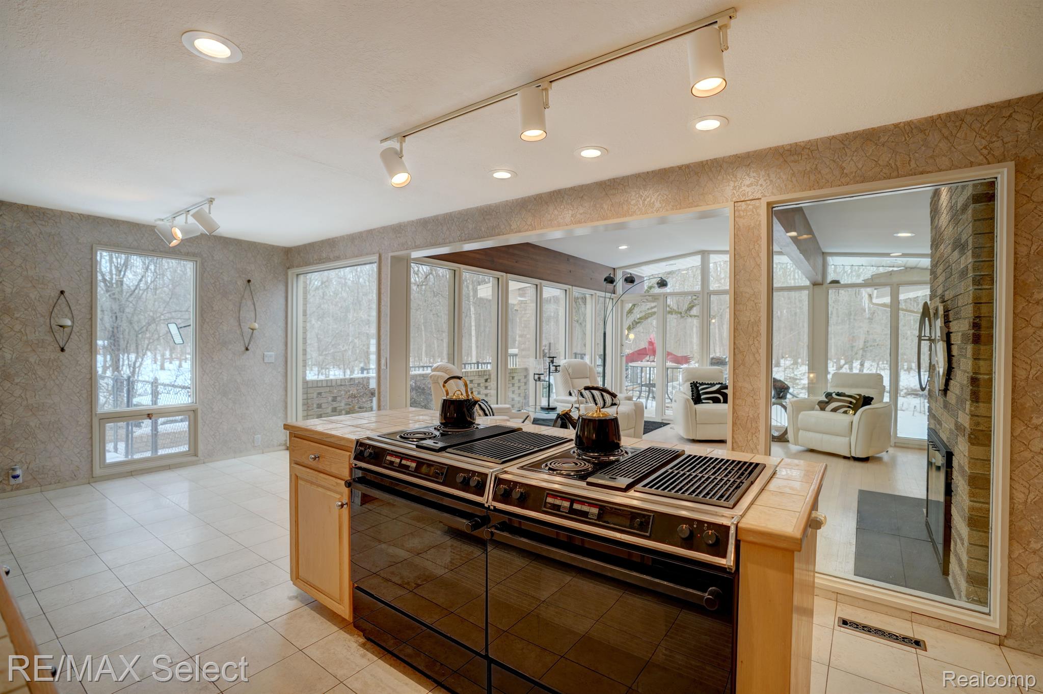 6032 WINGED FOOT Drive