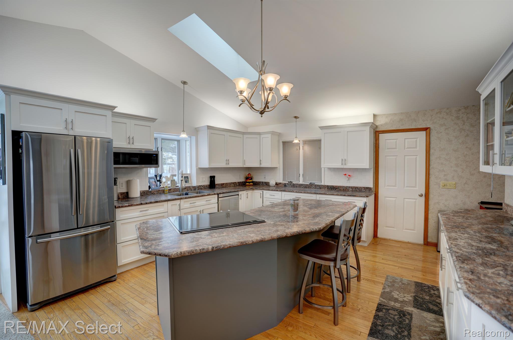 5218 FIELD Road