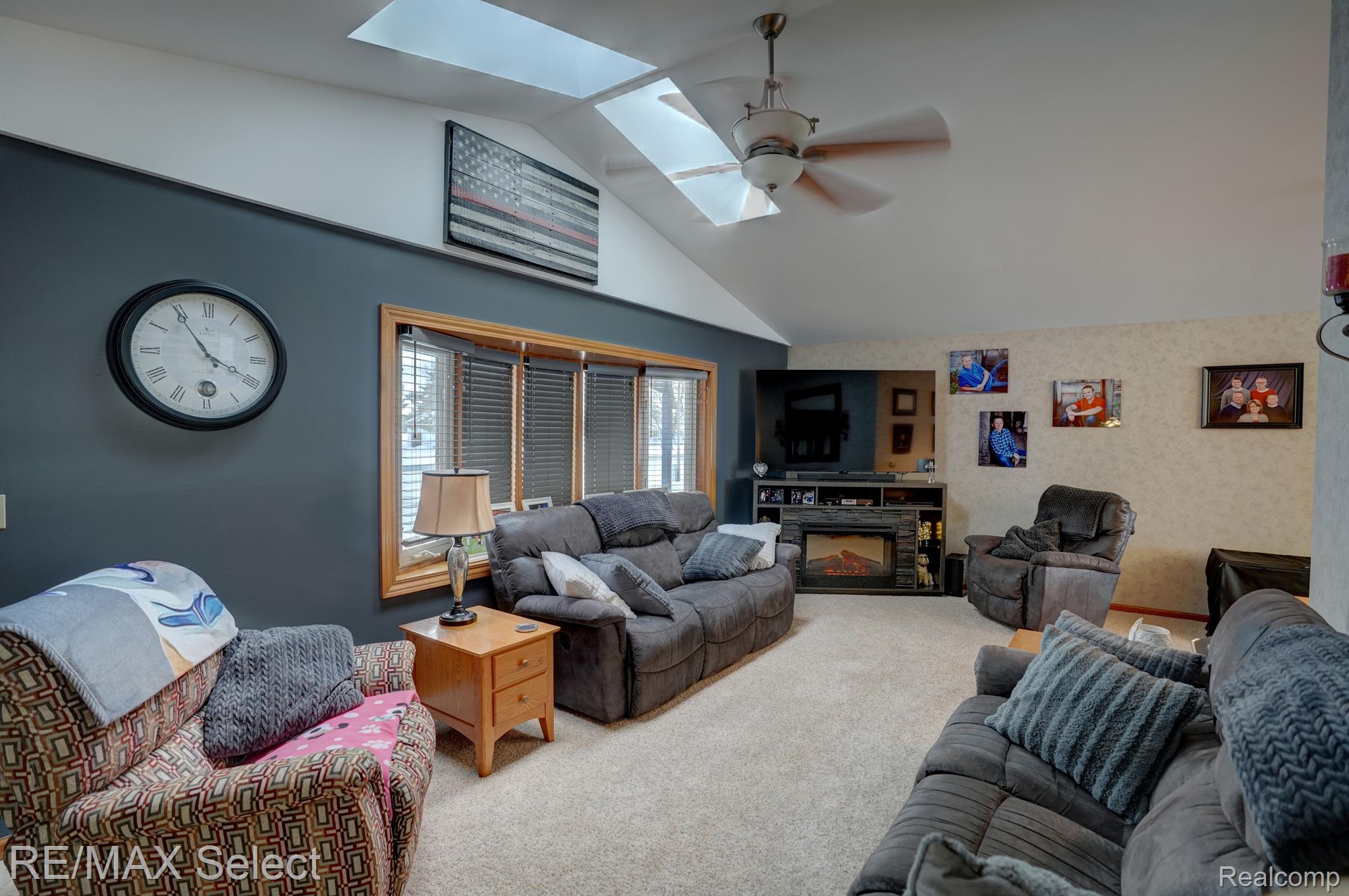 5218 FIELD Road