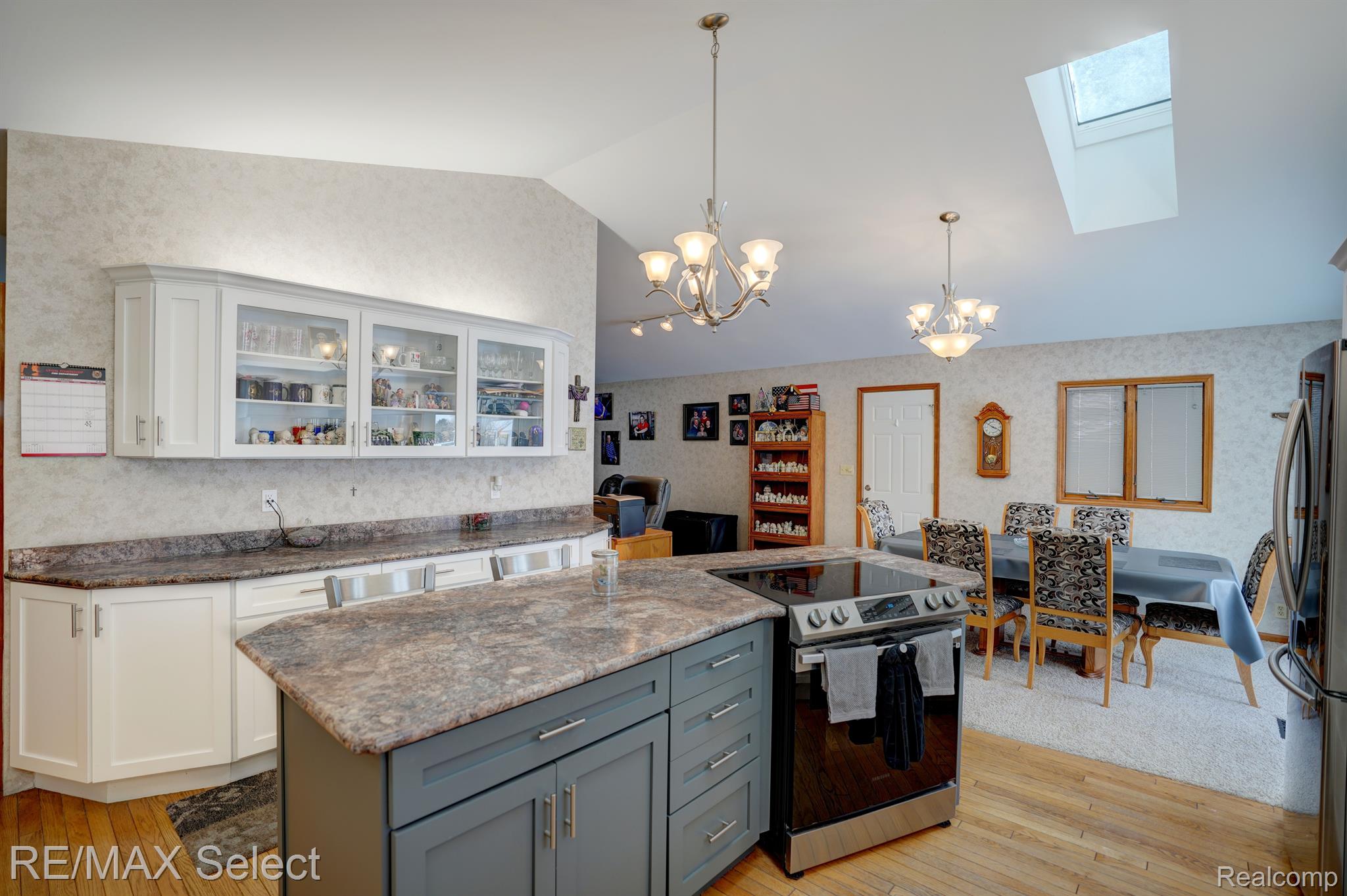 5218 FIELD Road