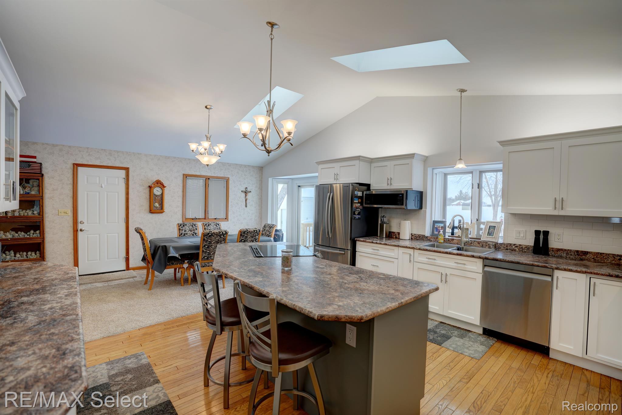 5218 FIELD Road