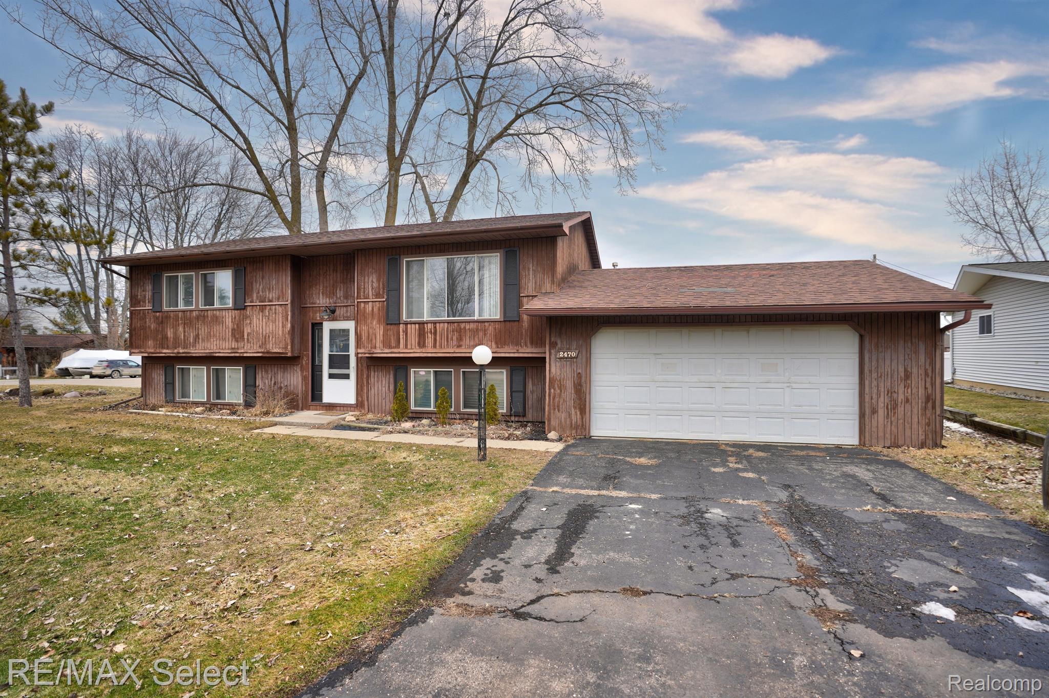 2470 CRANE Road