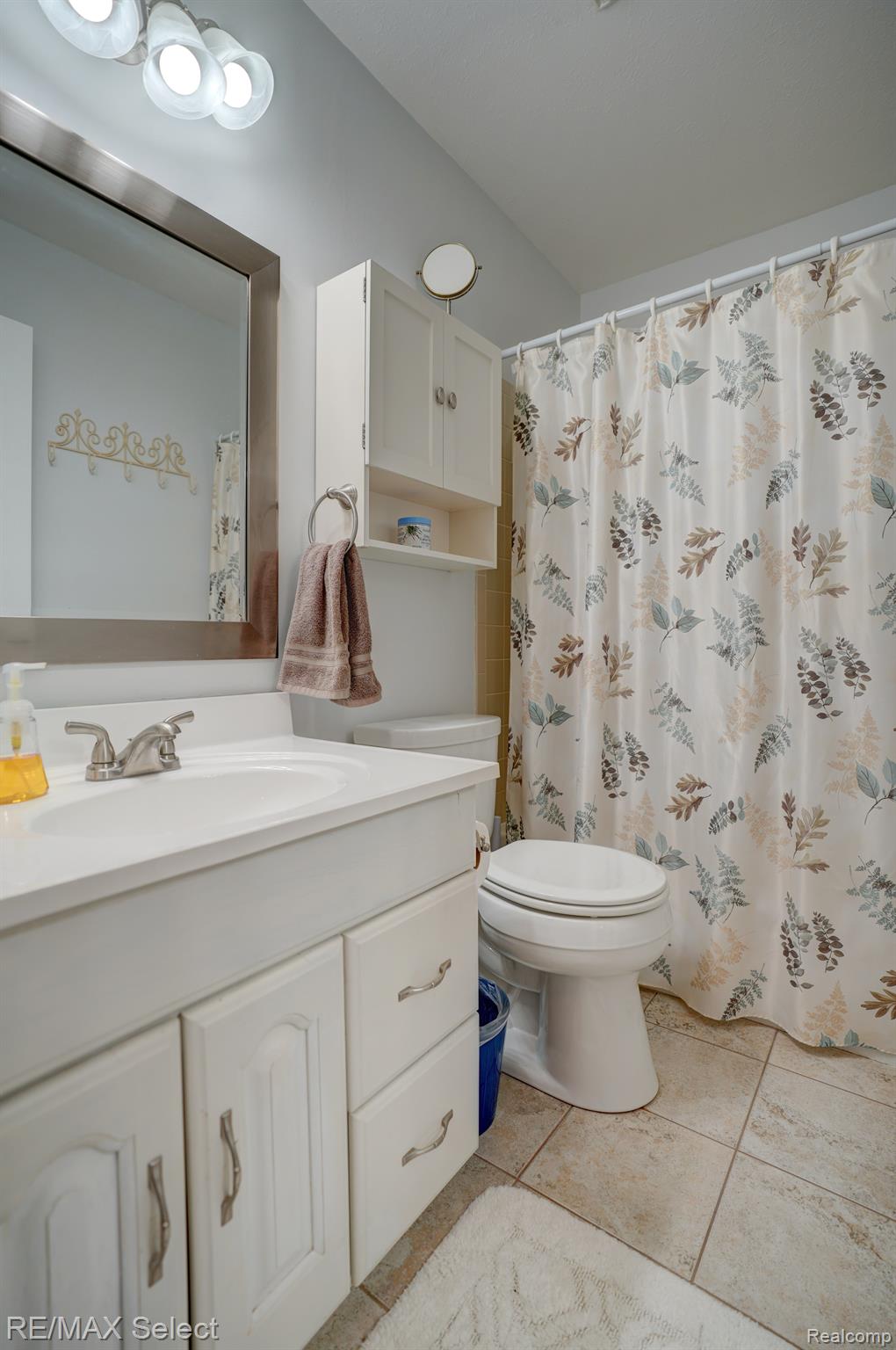 1452 LEISURE Drive