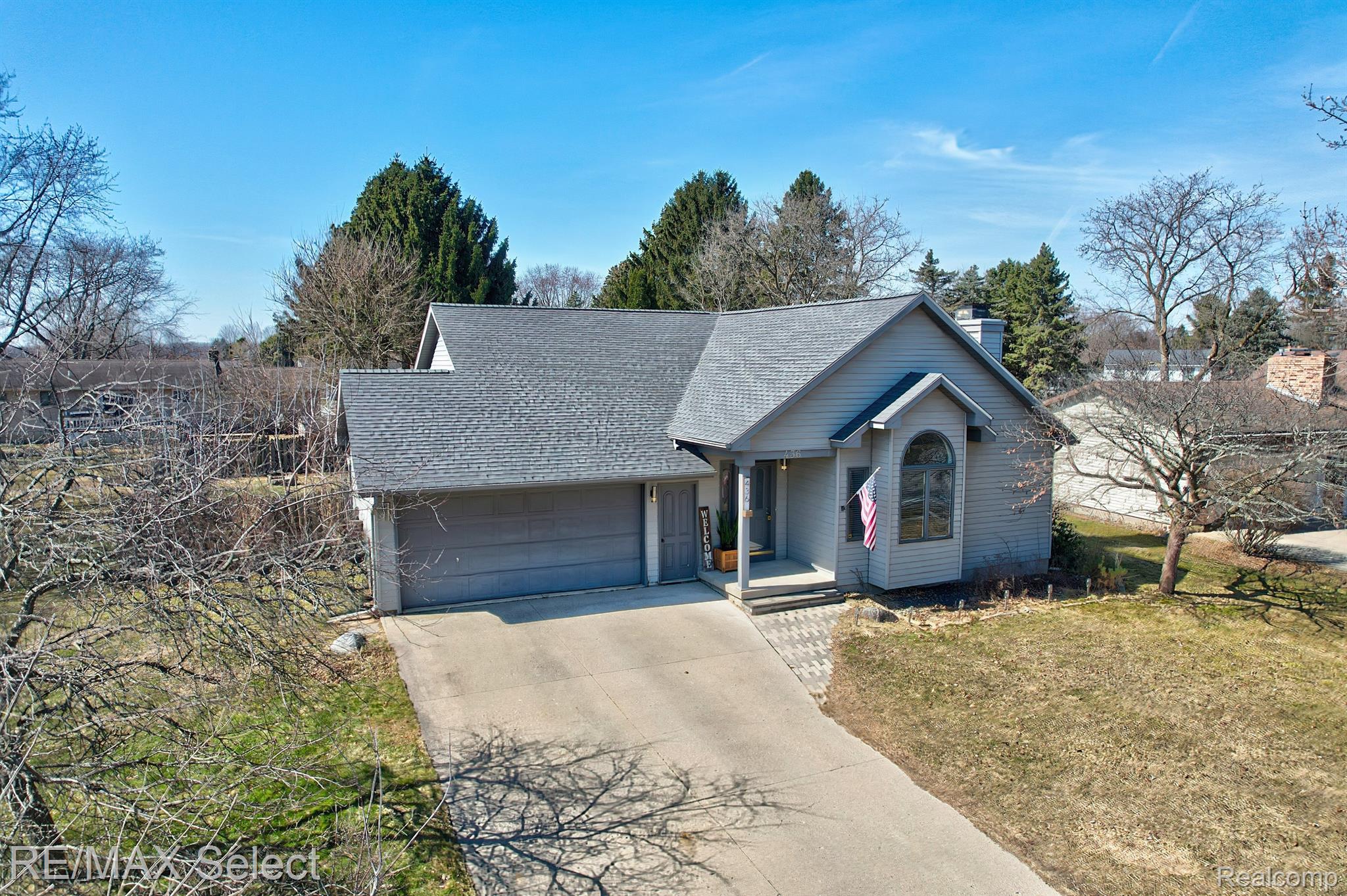 436 WINDY Bluff