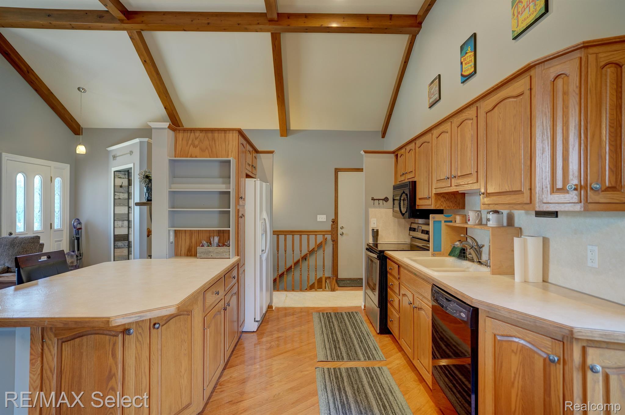 436 WINDY Bluff