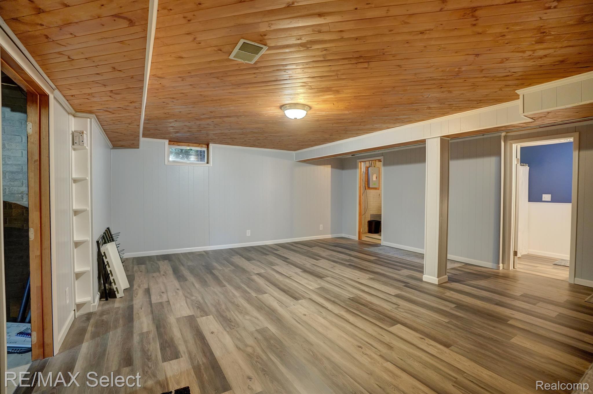 436 WINDY Bluff