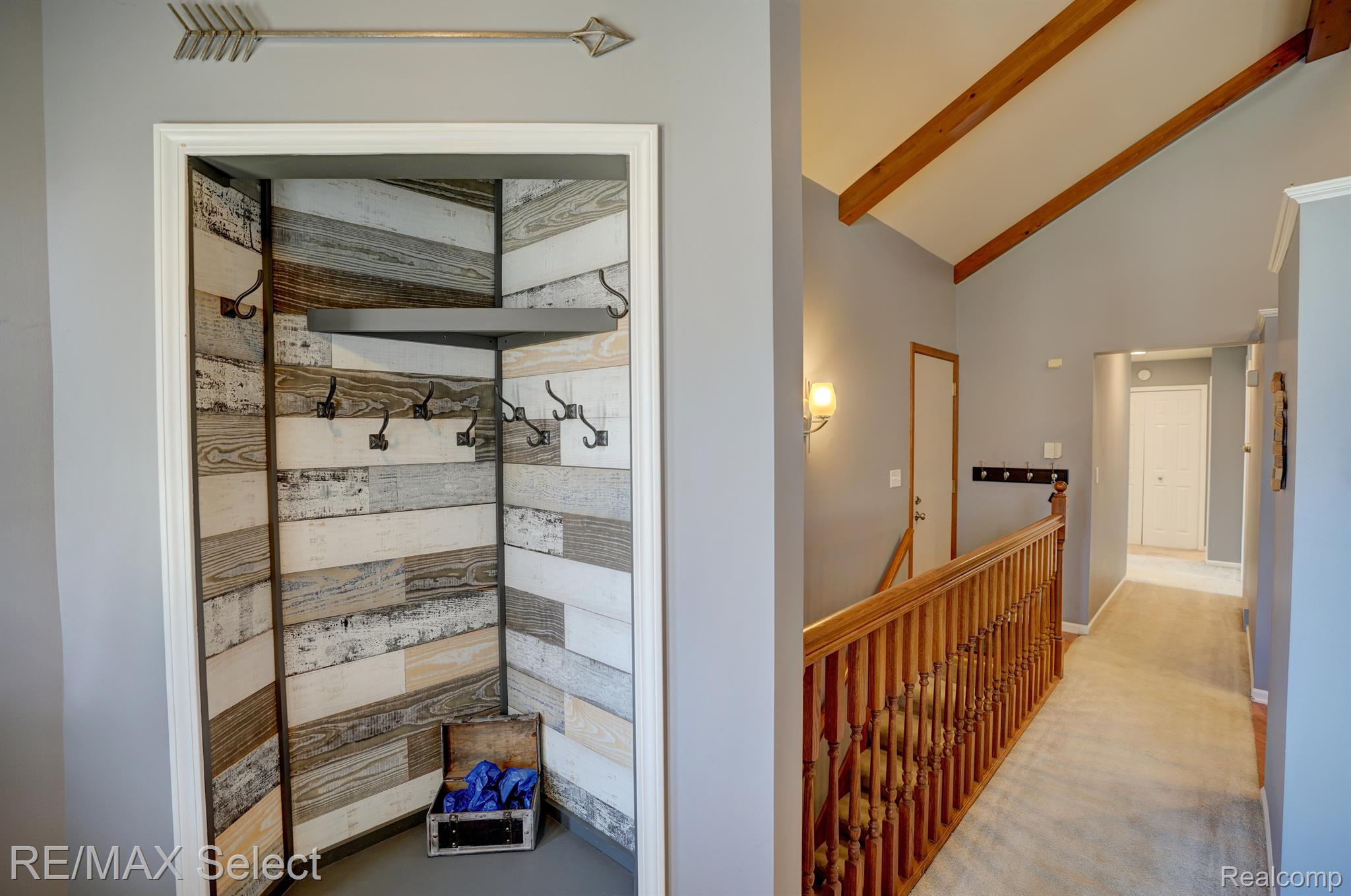 436 WINDY Bluff