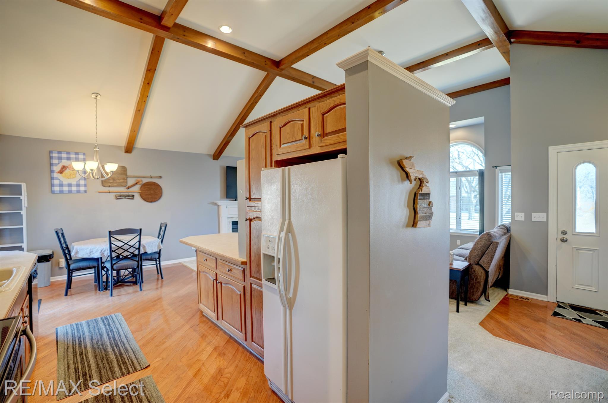 436 WINDY Bluff