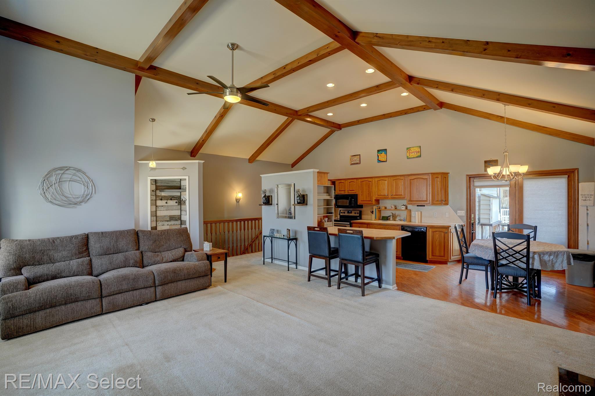 436 WINDY Bluff