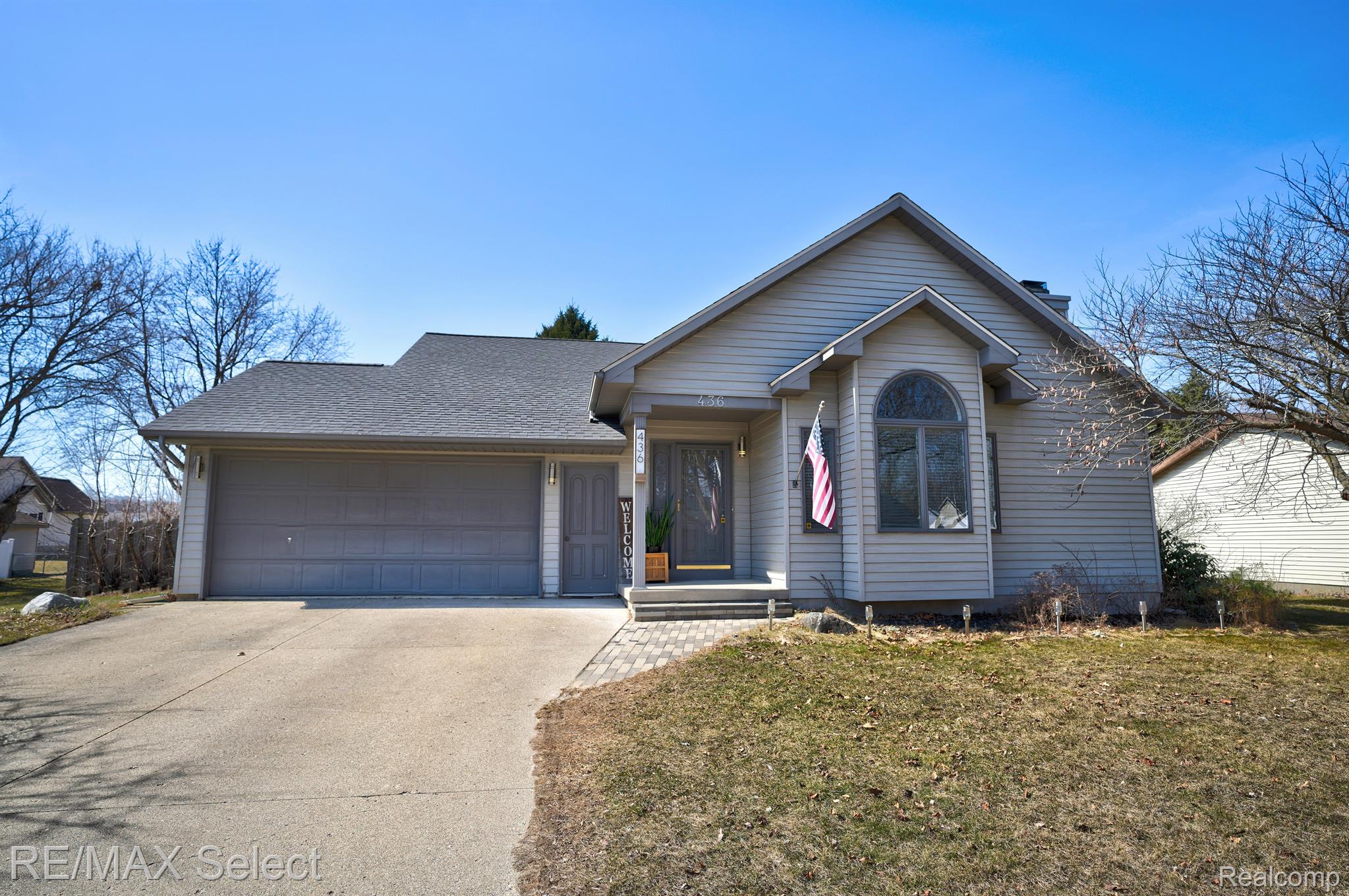 436 WINDY Bluff