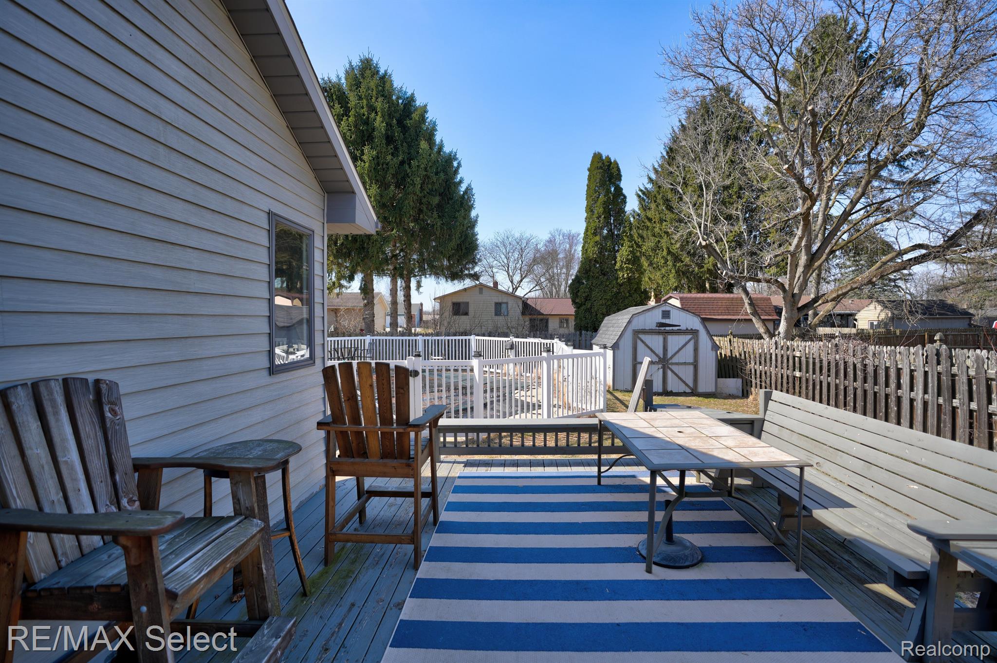 436 WINDY Bluff