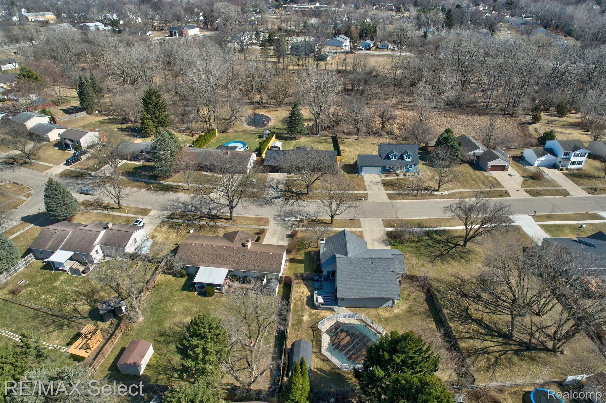 436 WINDY Bluff