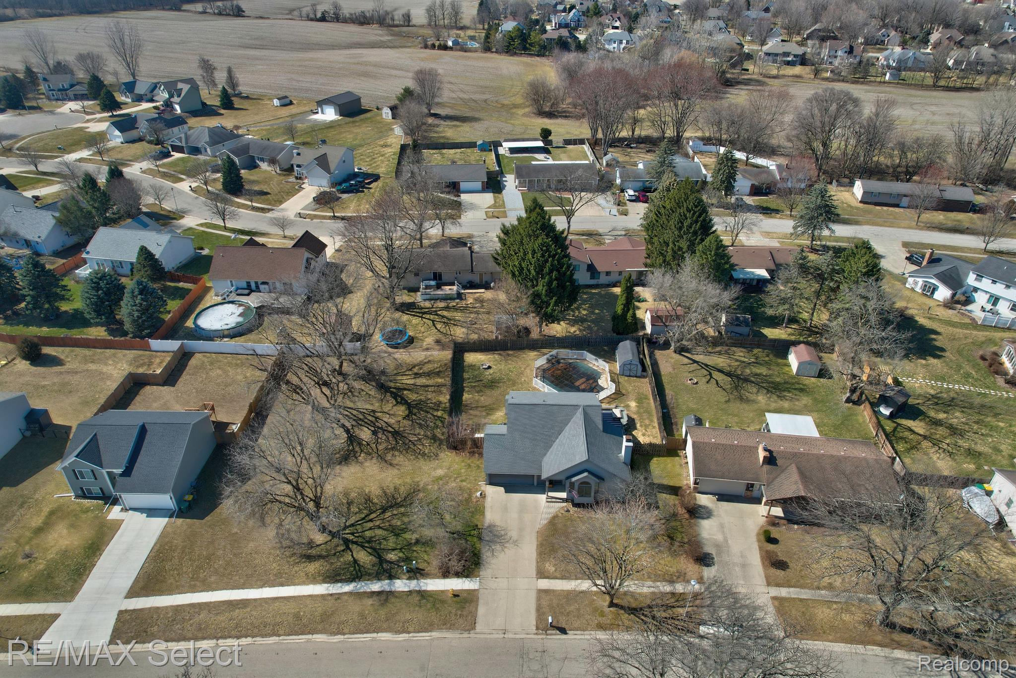 436 WINDY Bluff