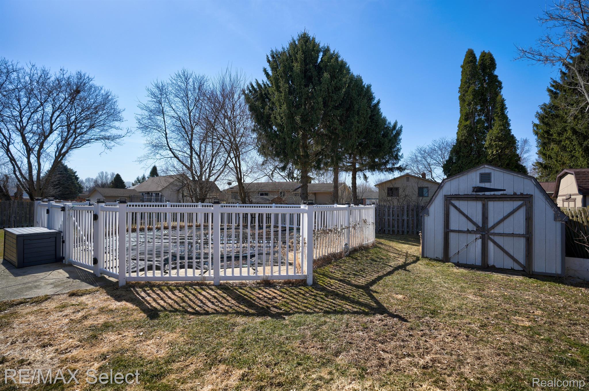 436 WINDY Bluff