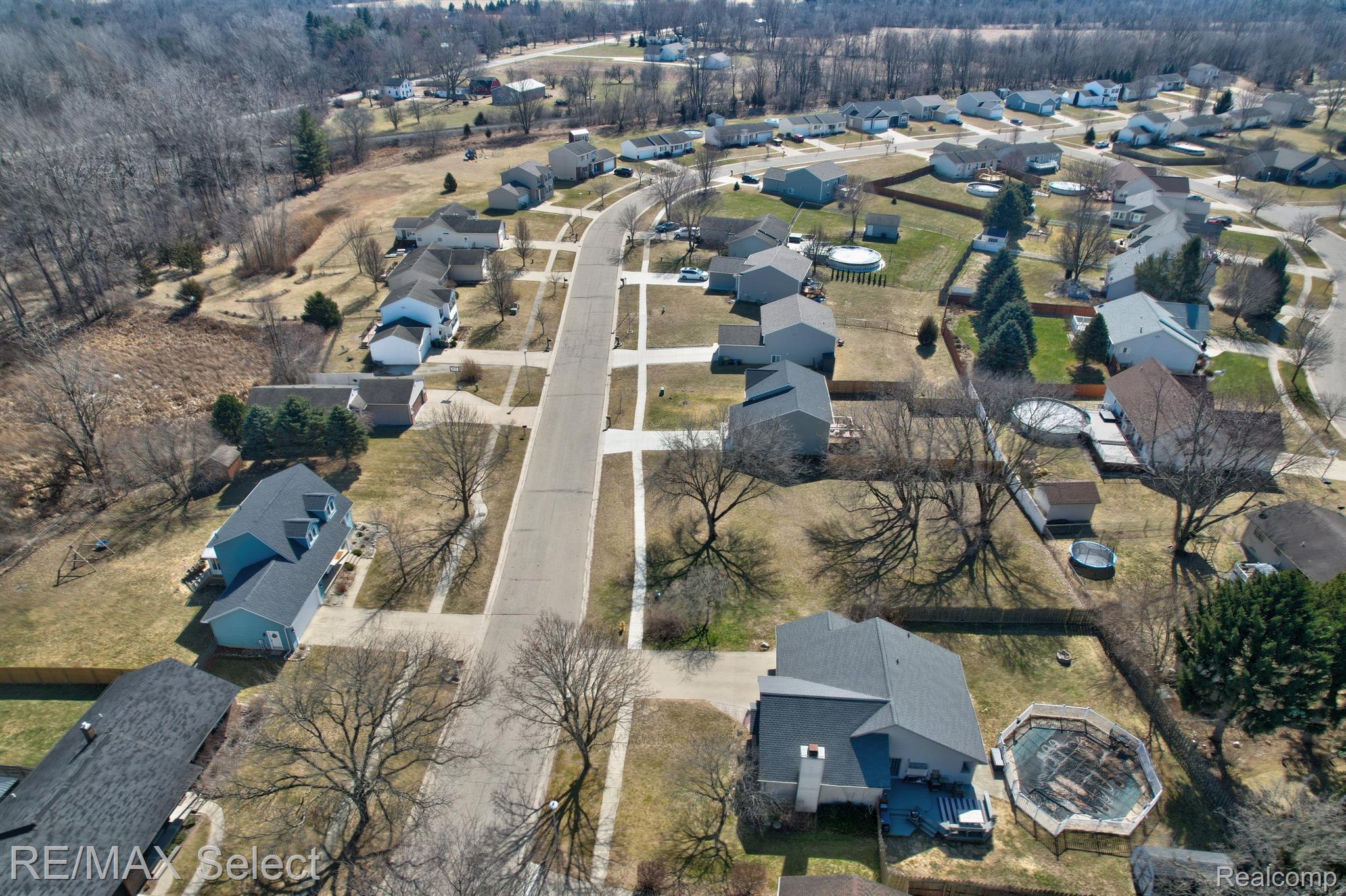 436 WINDY Bluff