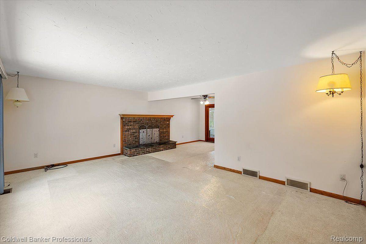 3400 PINE BLUFF