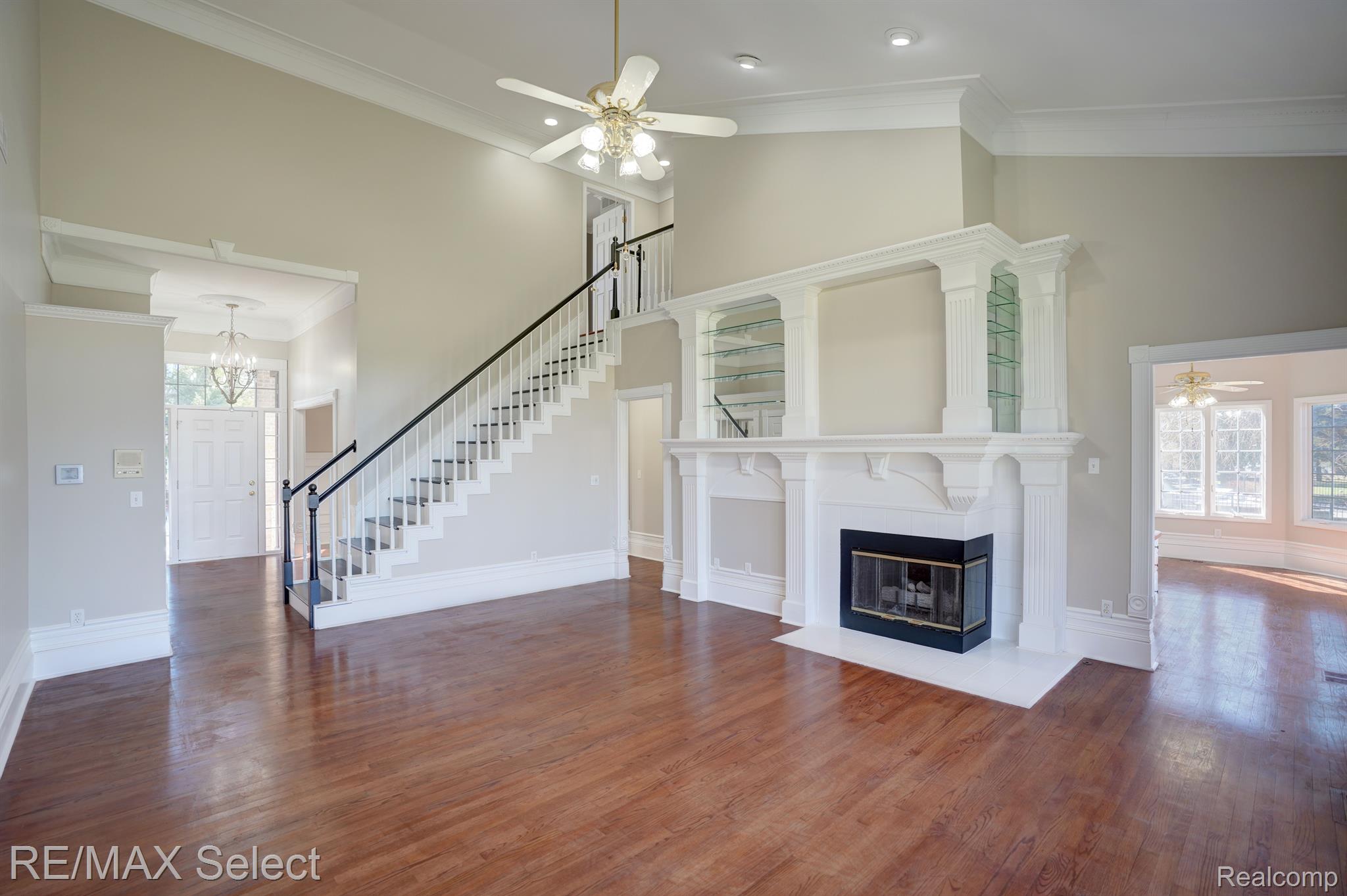 4014 PINE RIDGE