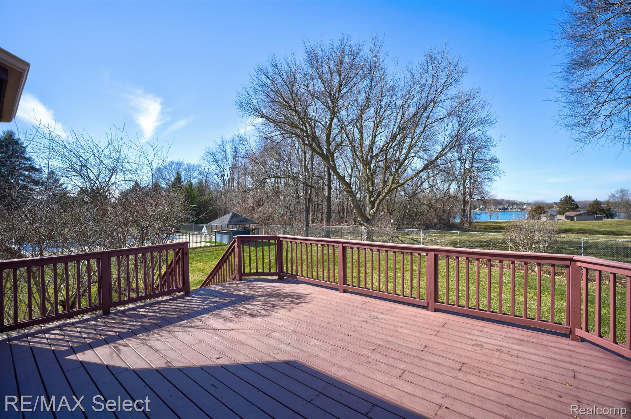 4014 PINE RIDGE