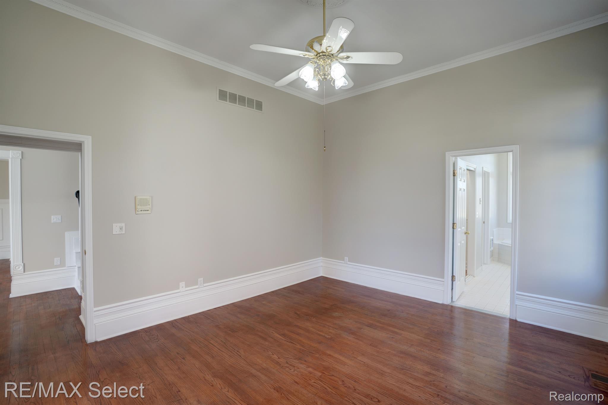 4014 PINE RIDGE