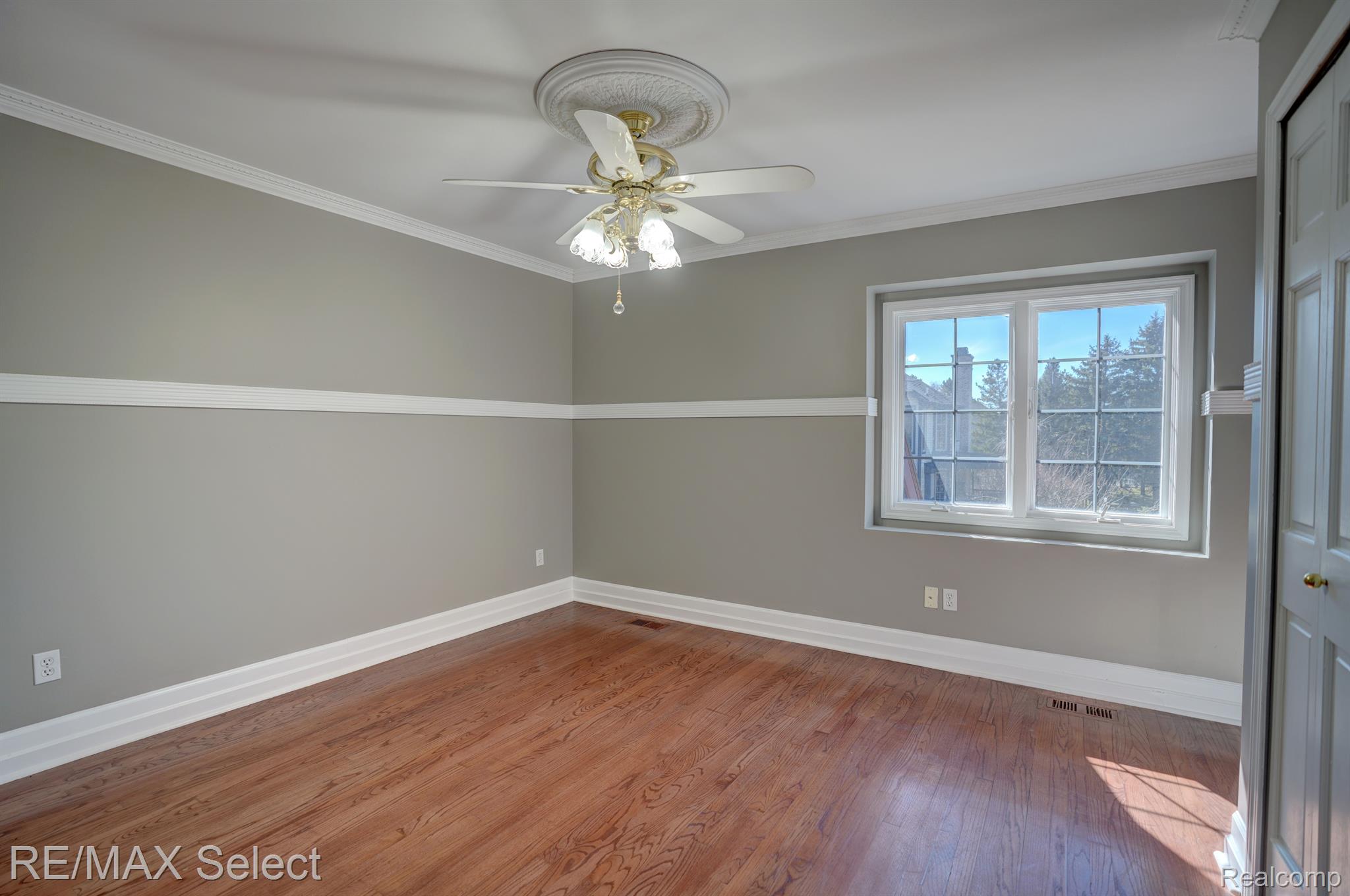 4014 PINE RIDGE