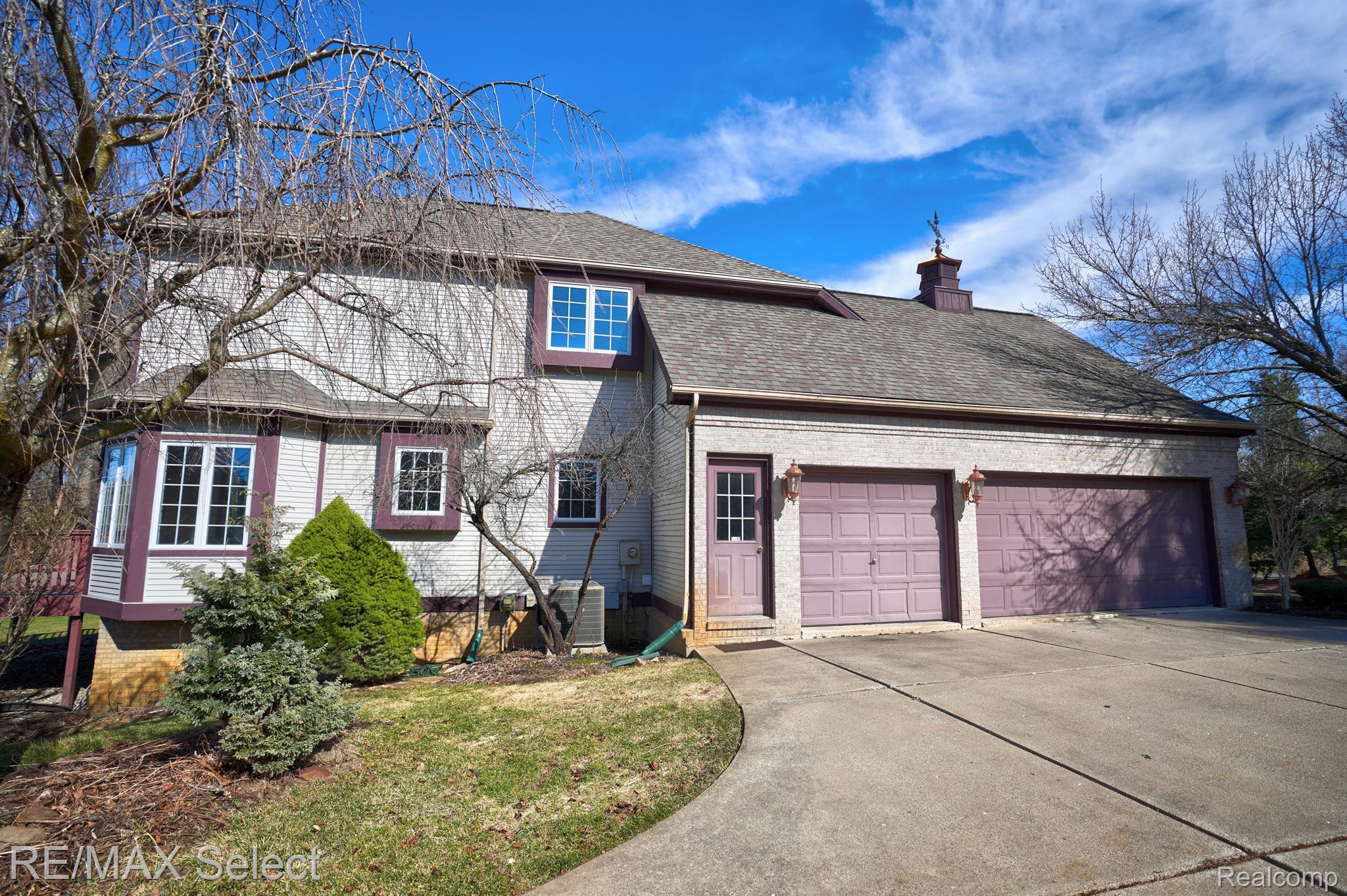 4014 PINE RIDGE