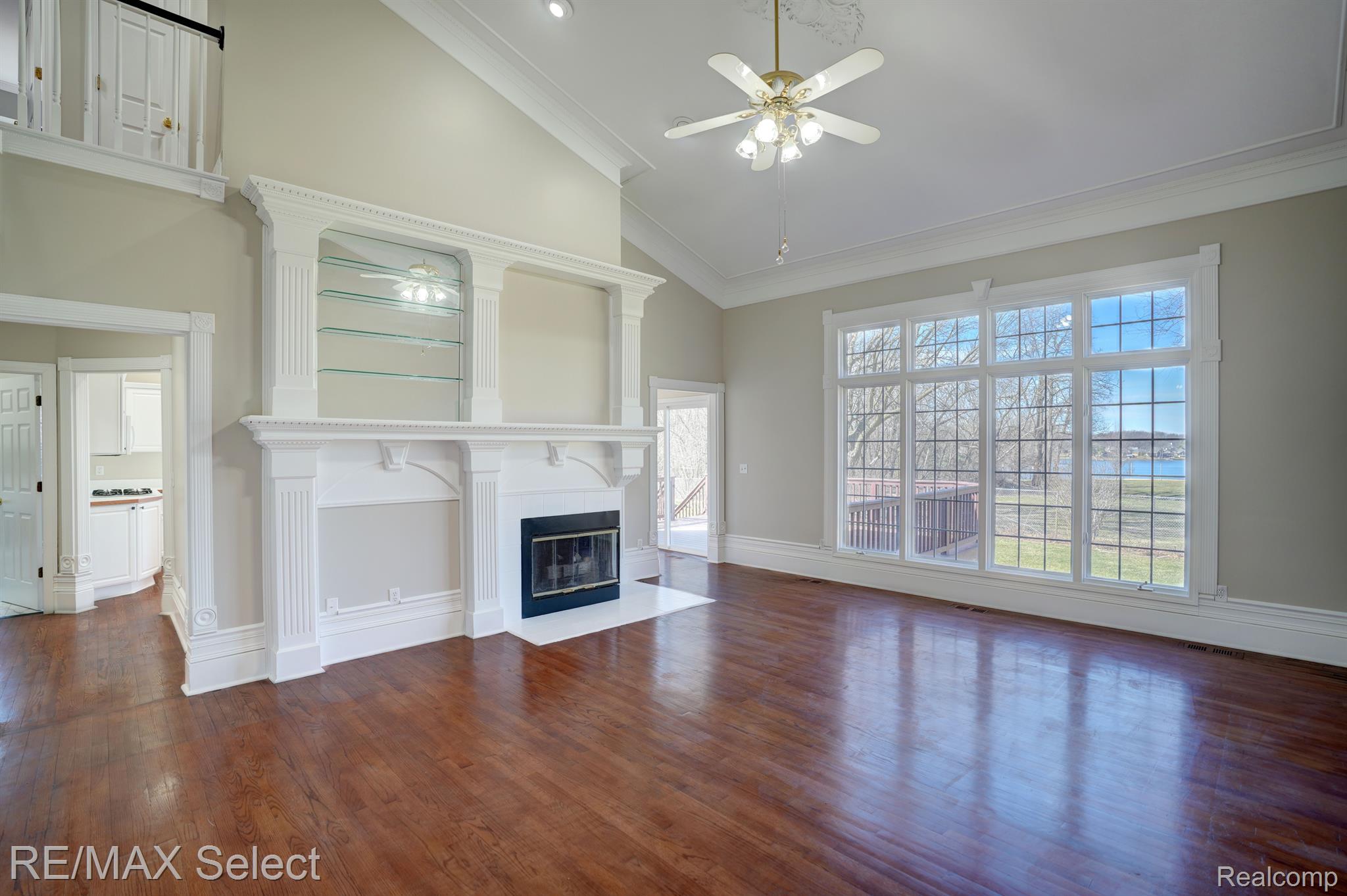 4014 PINE RIDGE