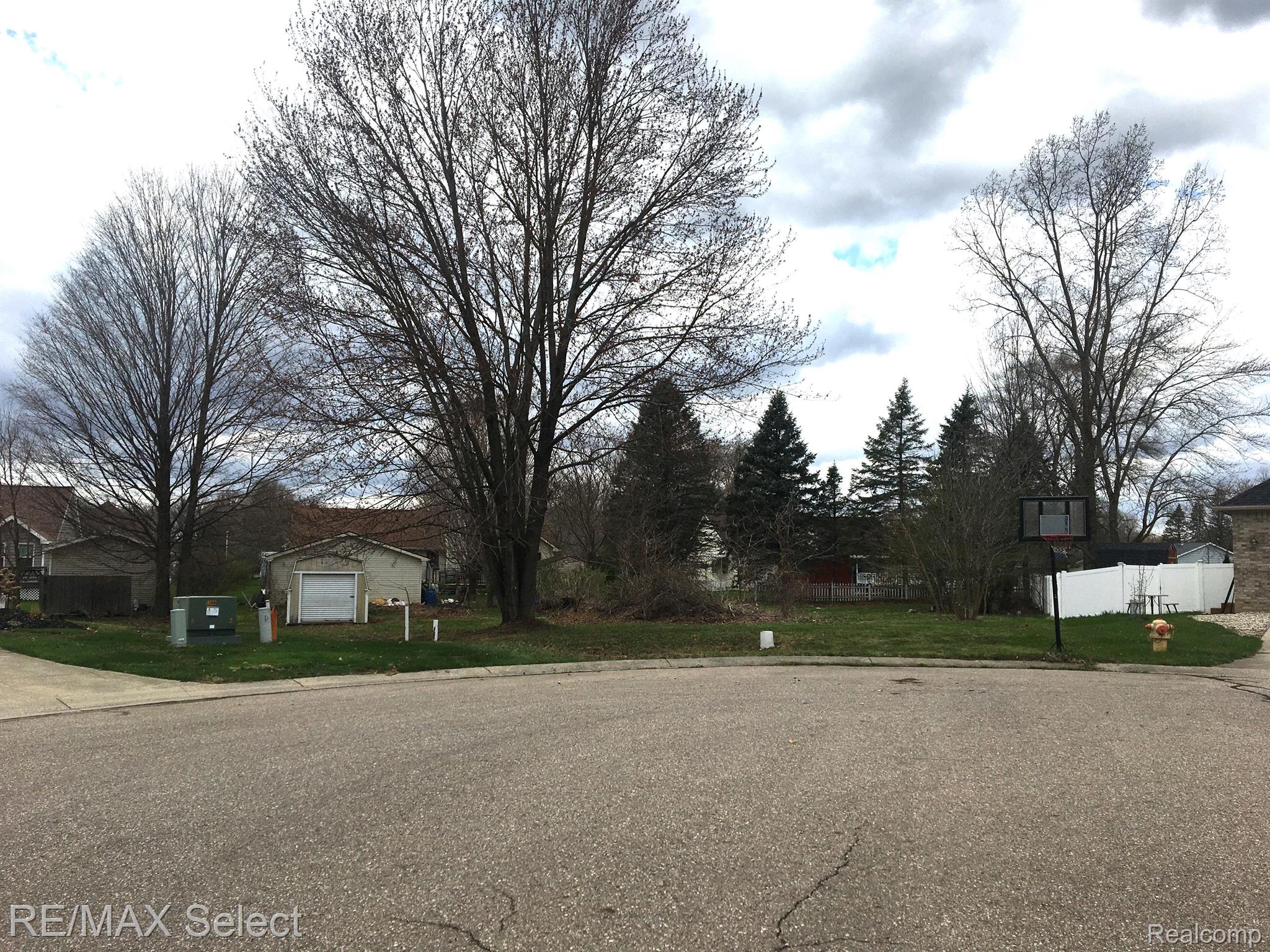 0 Whisper Ridge Court