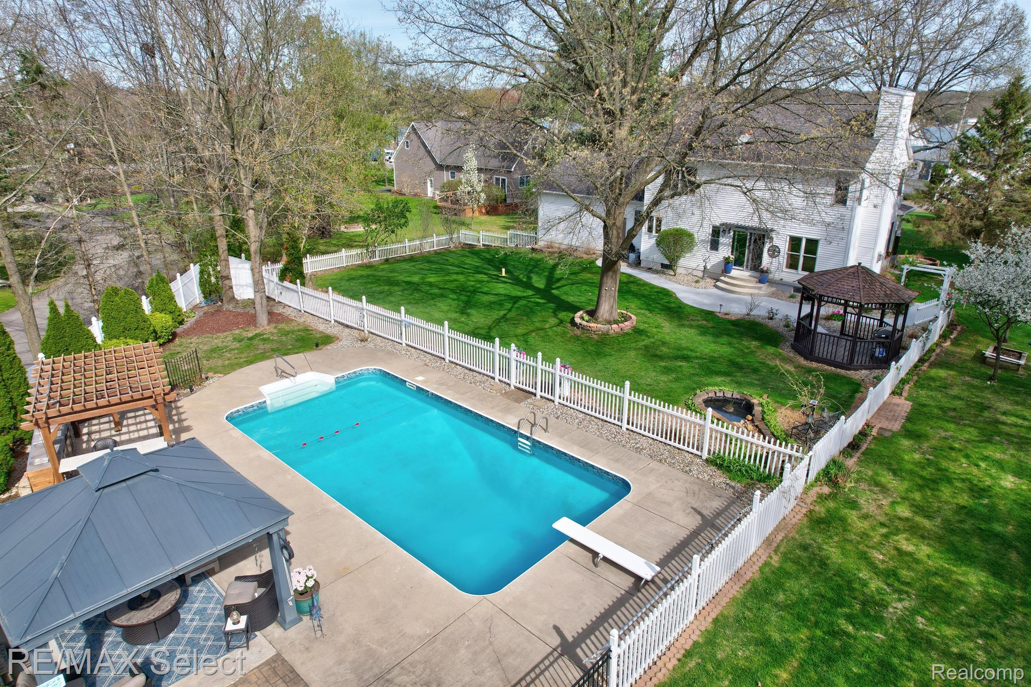 7404 HAVILAND BEACH Drive