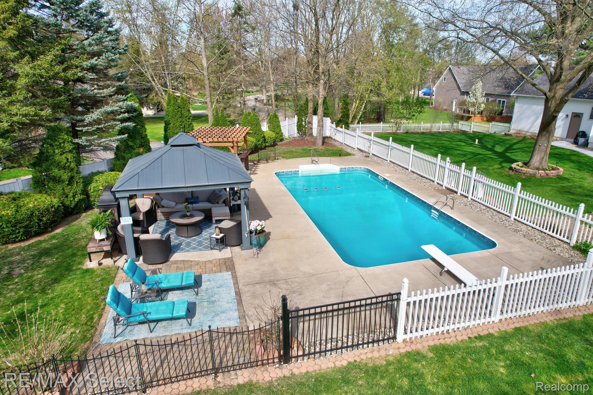7404 HAVILAND BEACH Drive