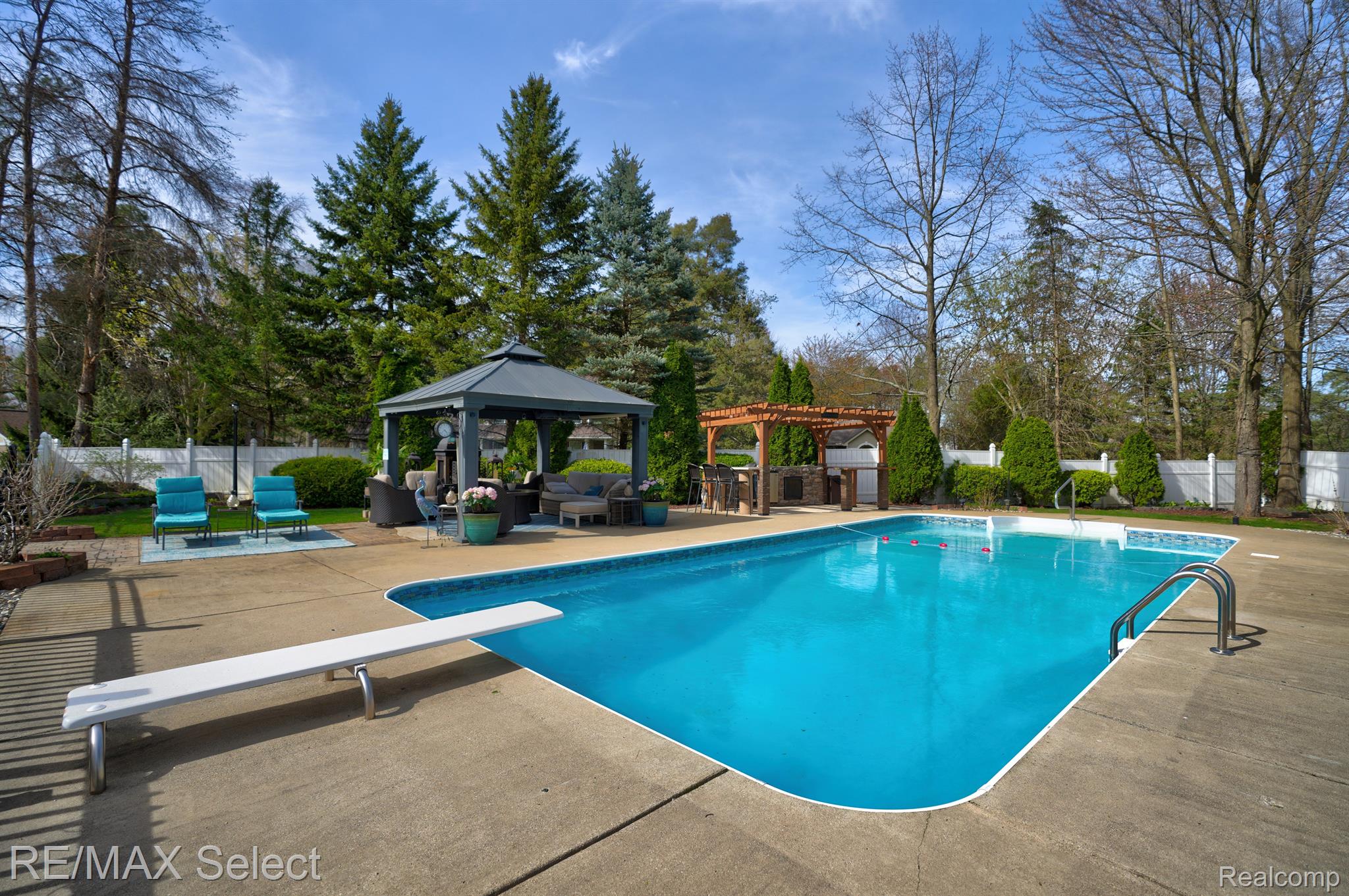 7404 HAVILAND BEACH Drive