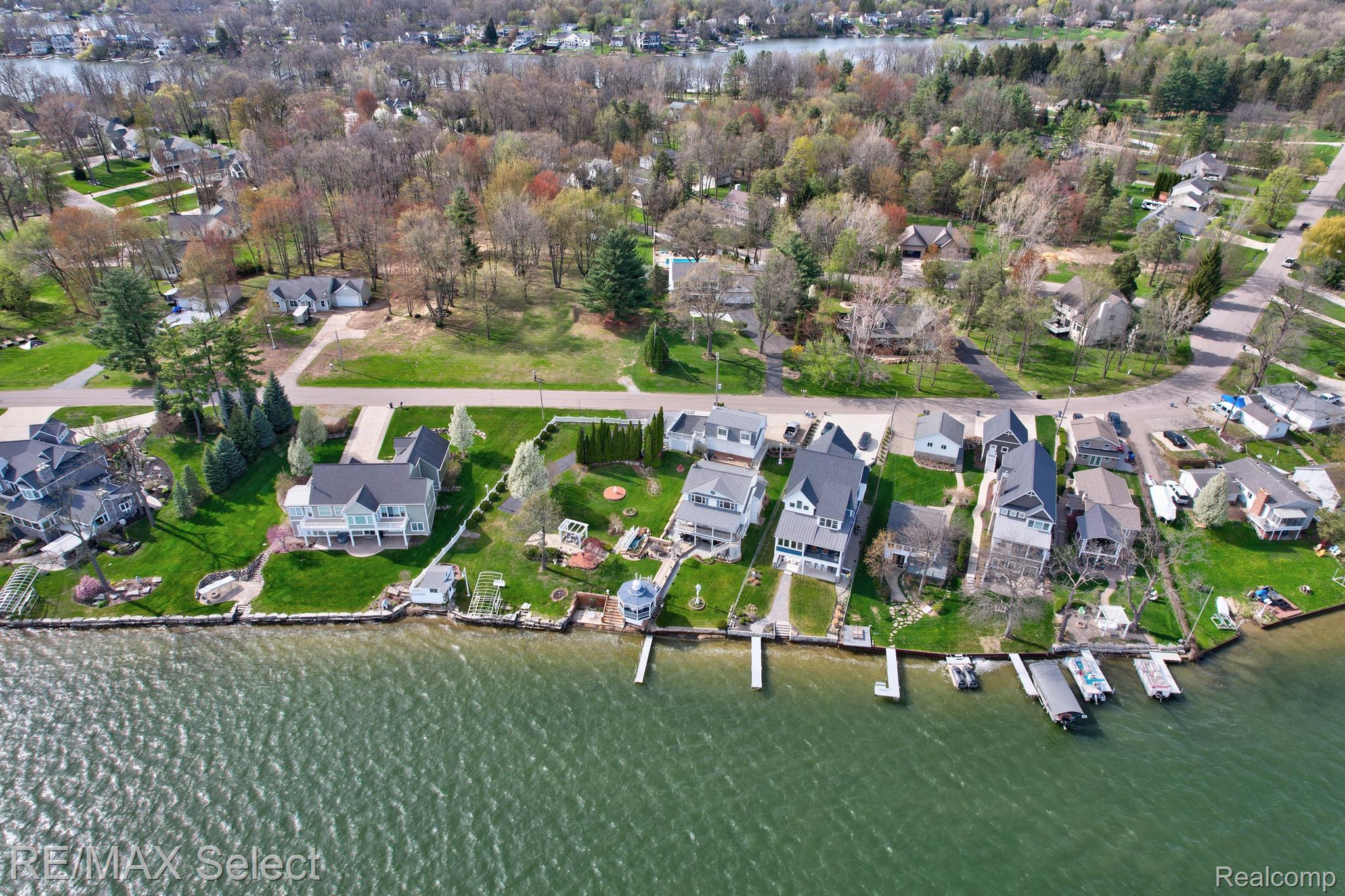 7404 HAVILAND BEACH Drive