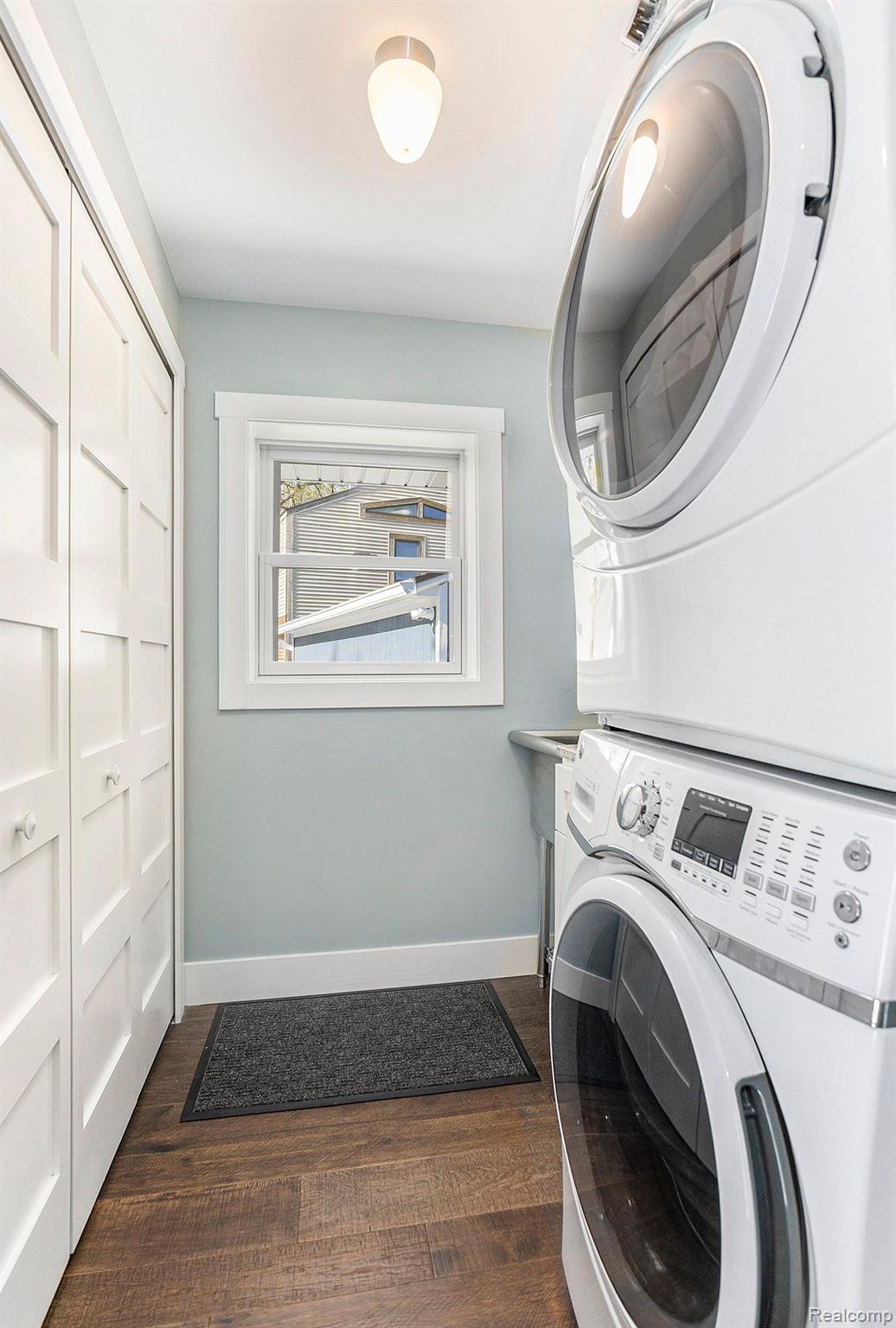 16232 COVE Drive