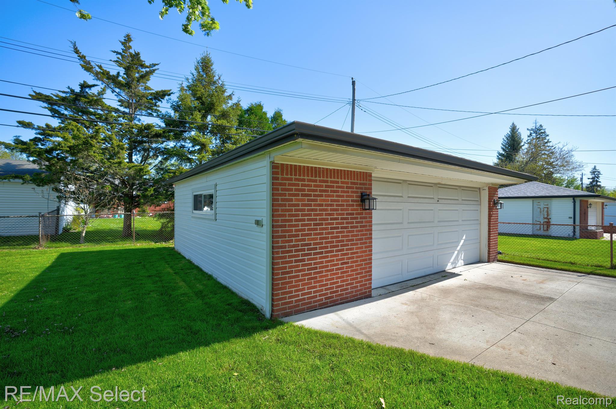 2751 CHESTERFIELD Drive