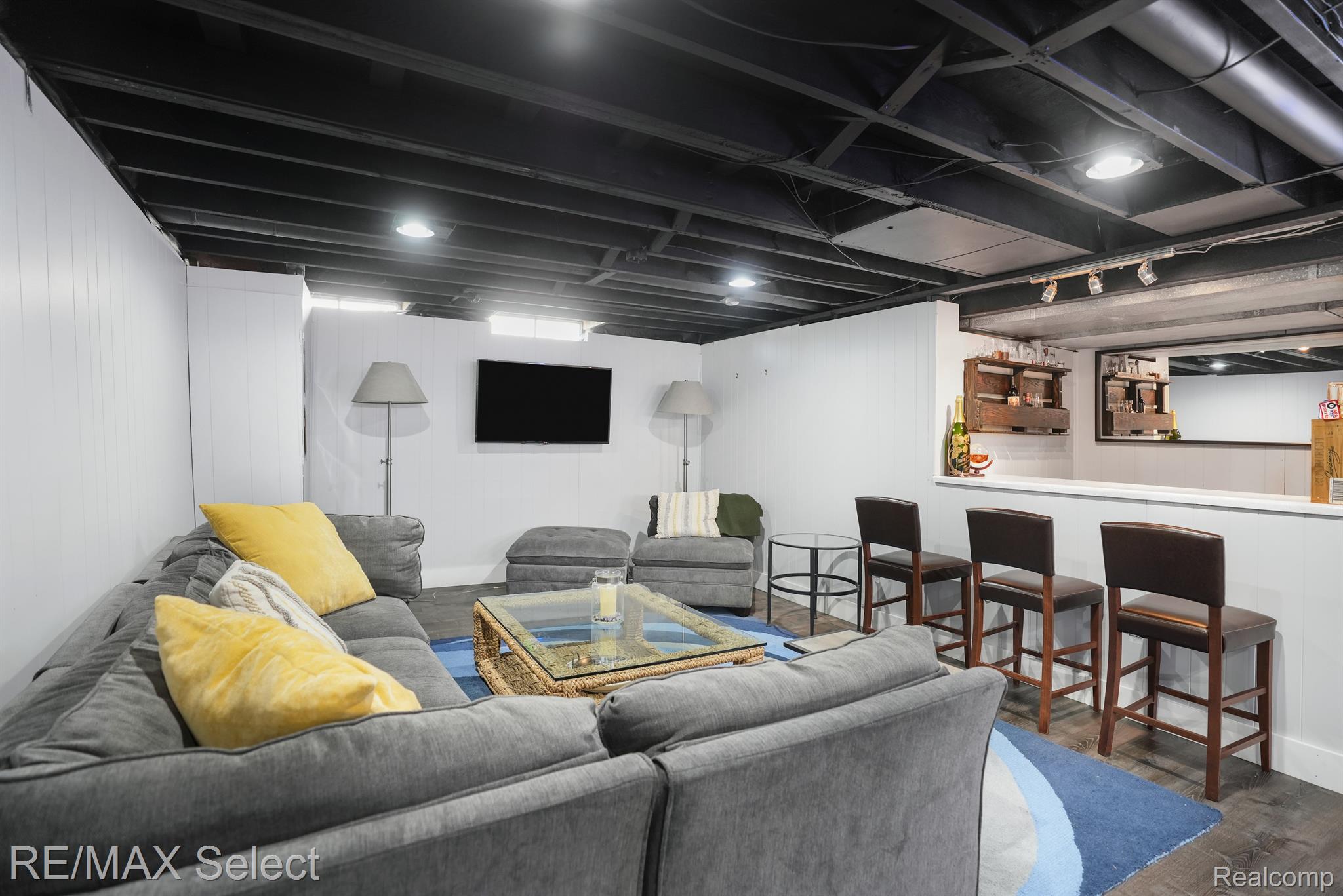 2751 CHESTERFIELD Drive