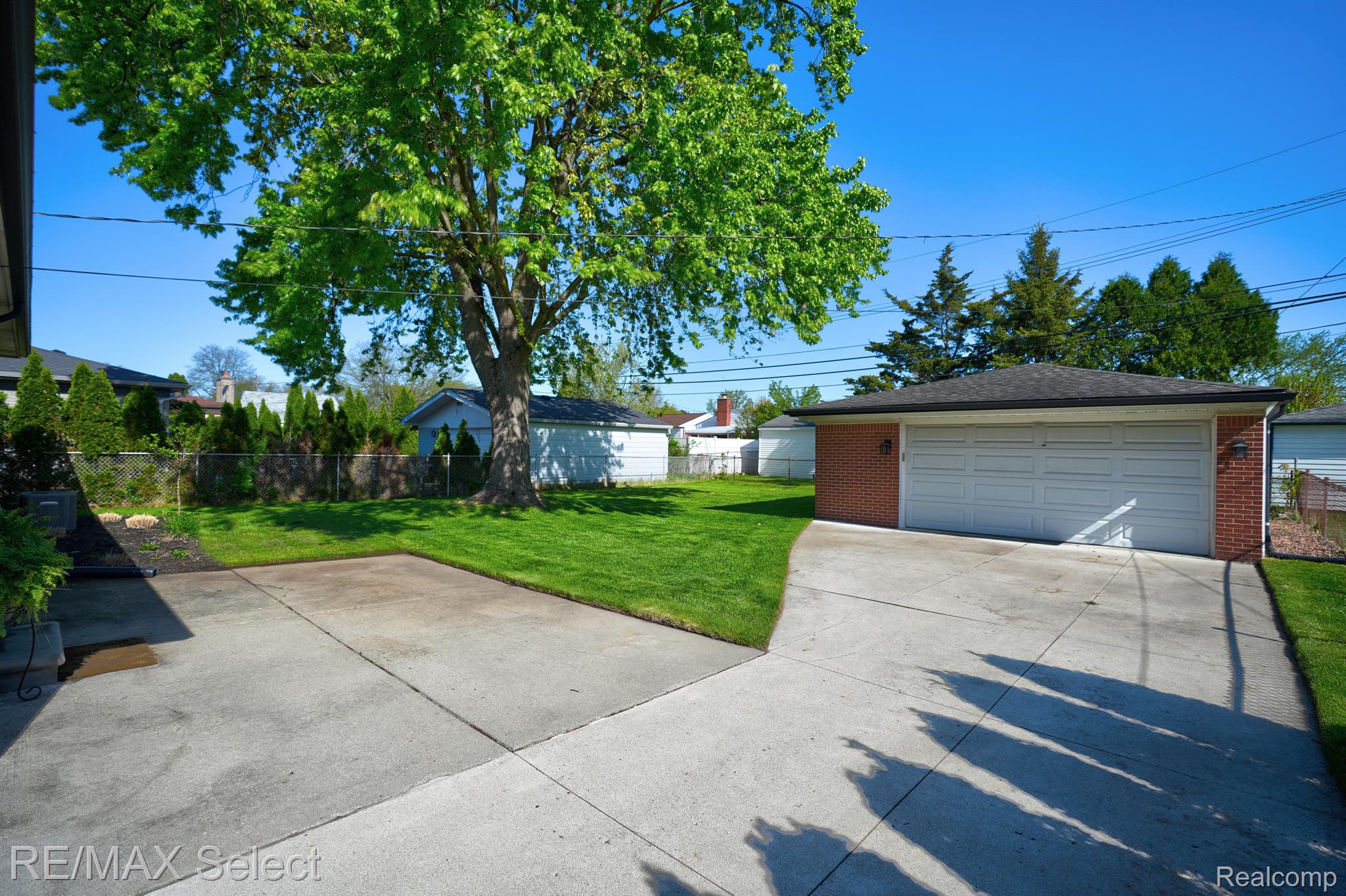2751 CHESTERFIELD Drive