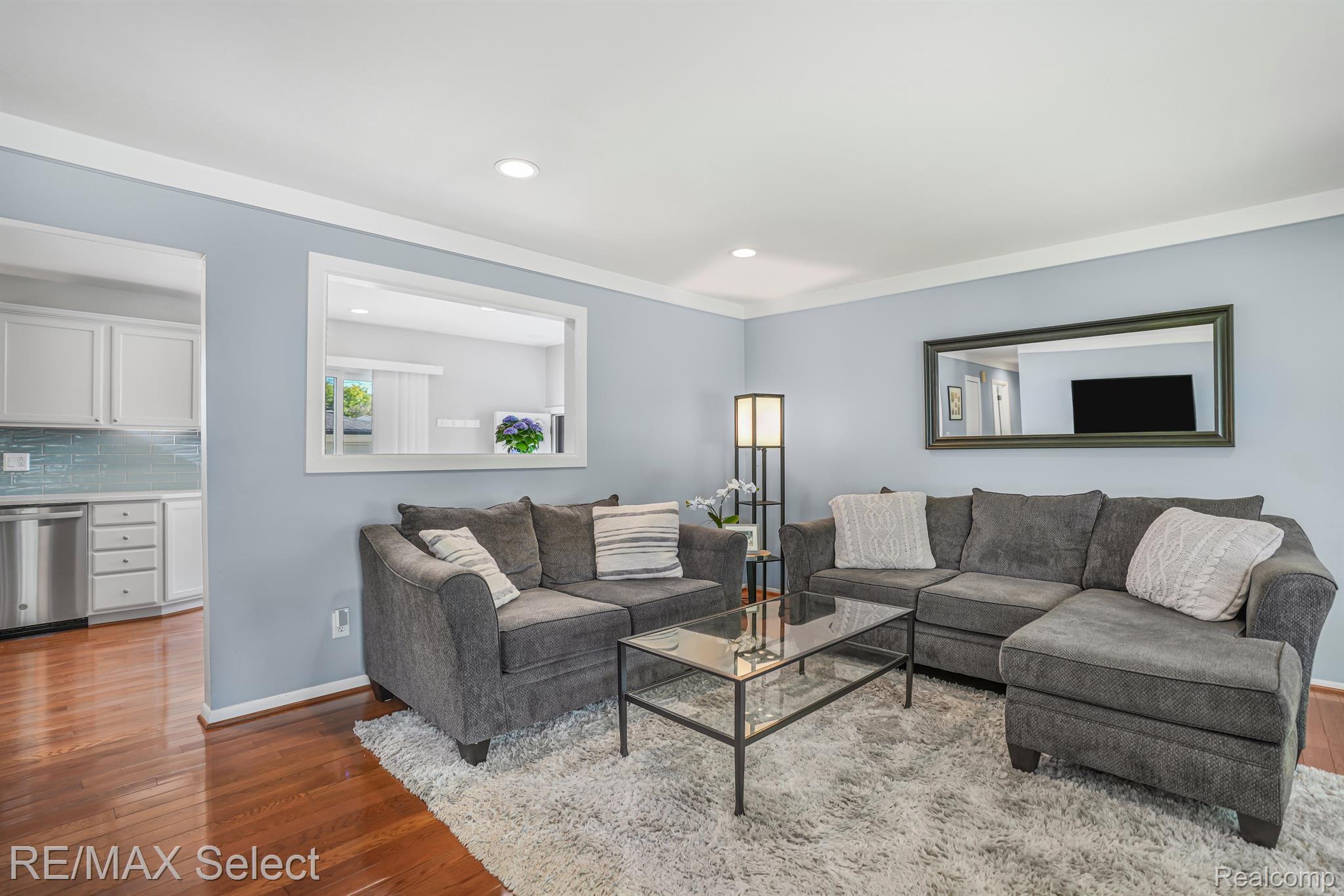 2751 CHESTERFIELD Drive