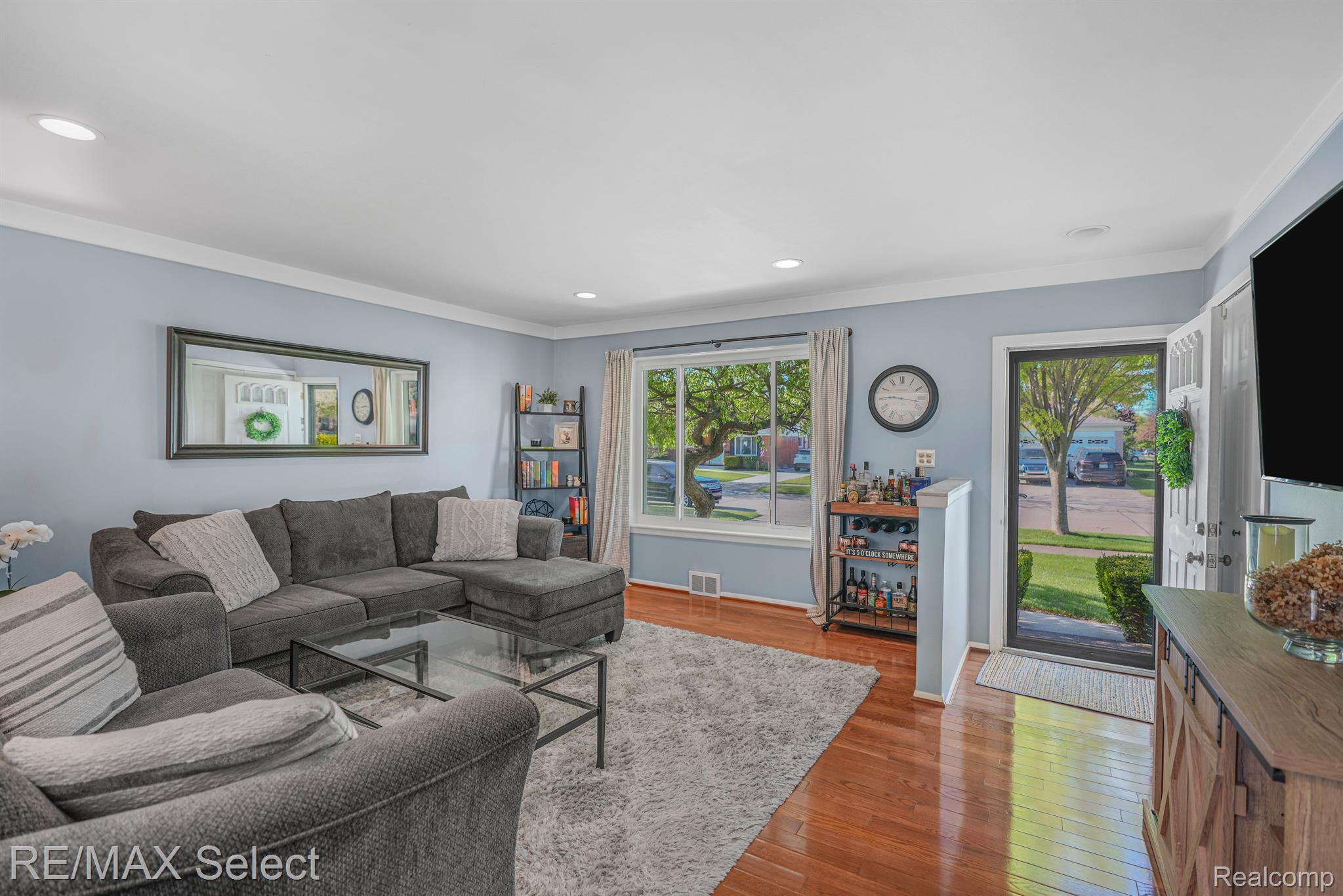 2751 CHESTERFIELD Drive