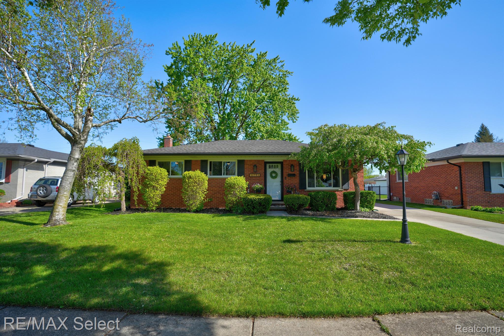 2751 CHESTERFIELD Drive