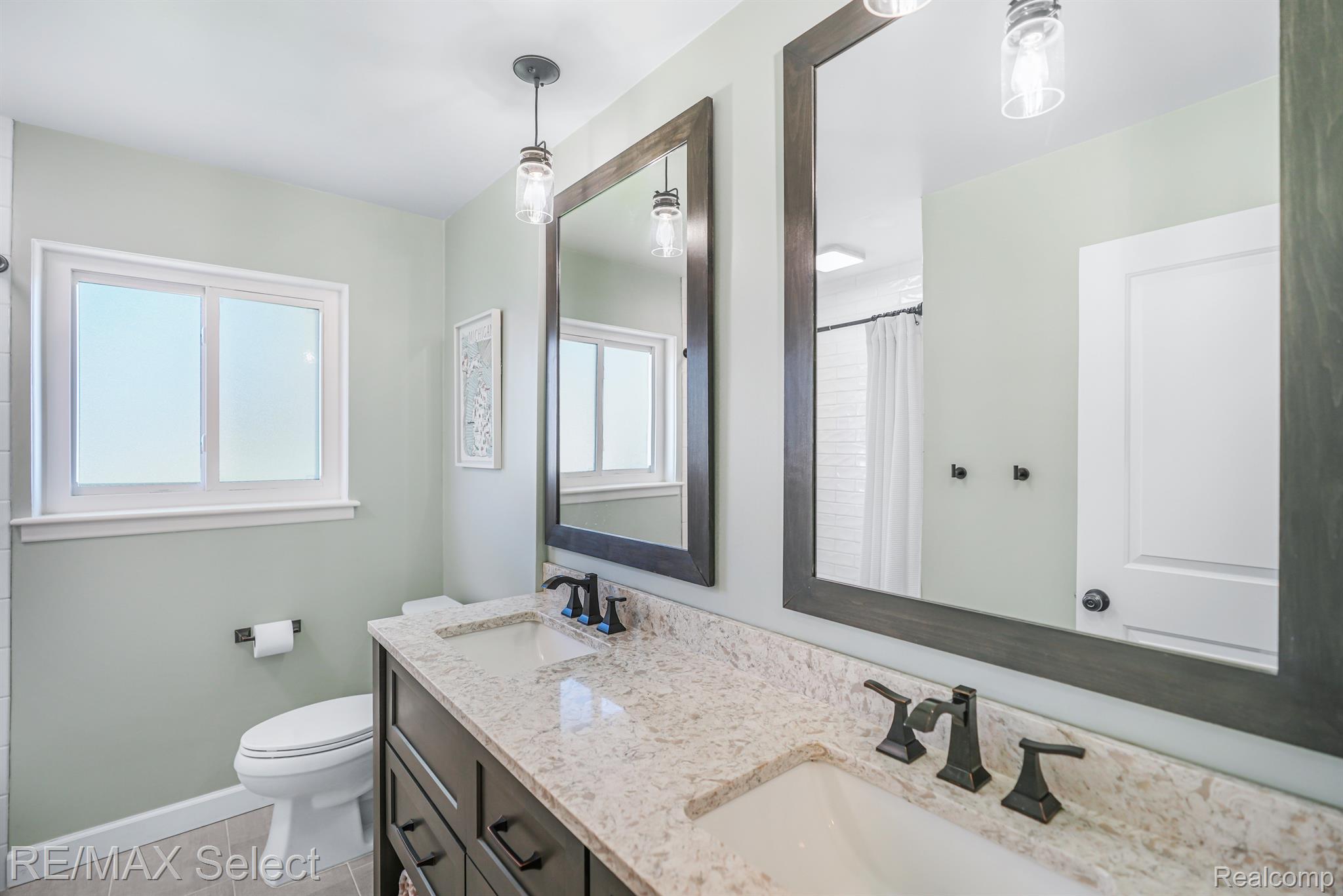 2751 CHESTERFIELD Drive