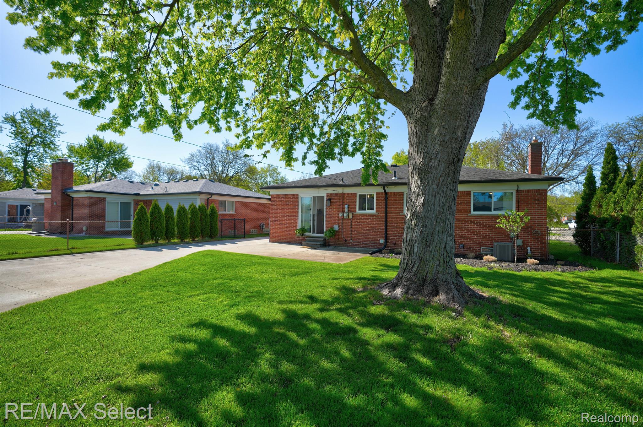 2751 CHESTERFIELD Drive