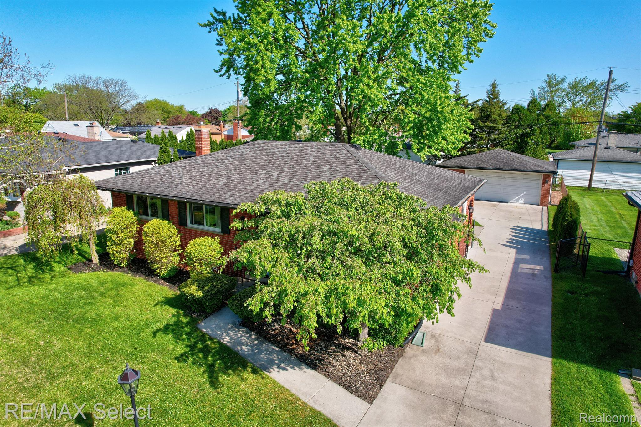 2751 CHESTERFIELD Drive