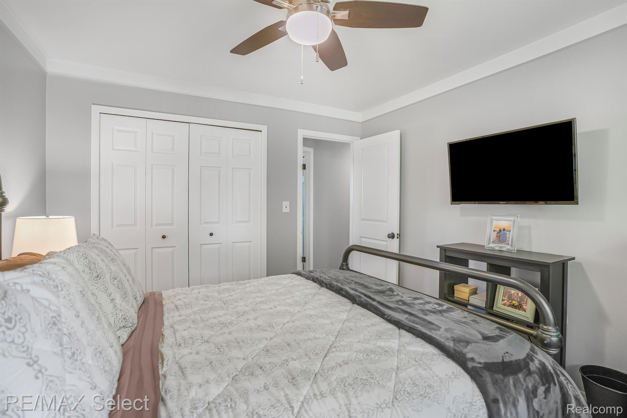 2751 CHESTERFIELD Drive