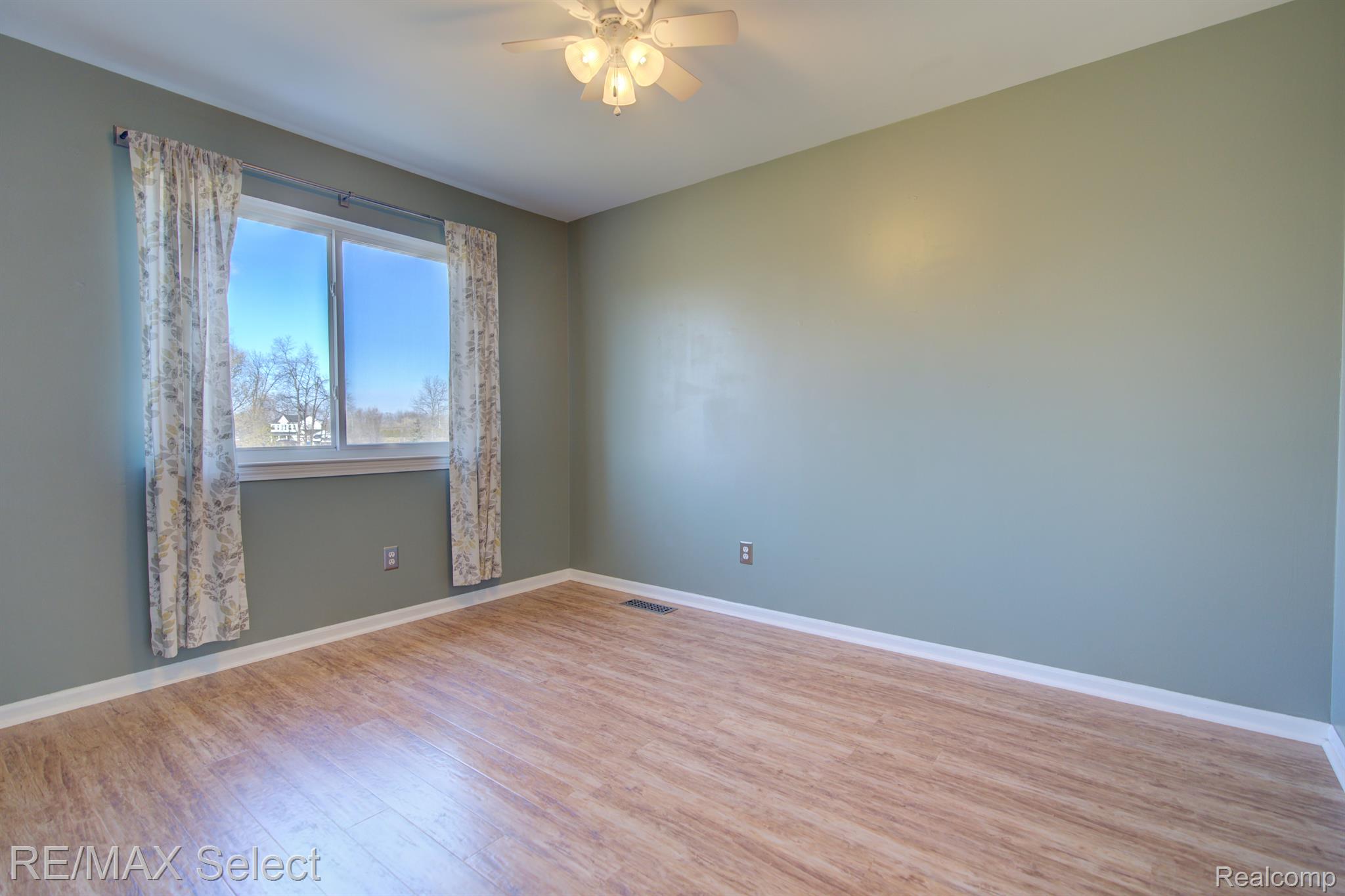8056 LARK Lane