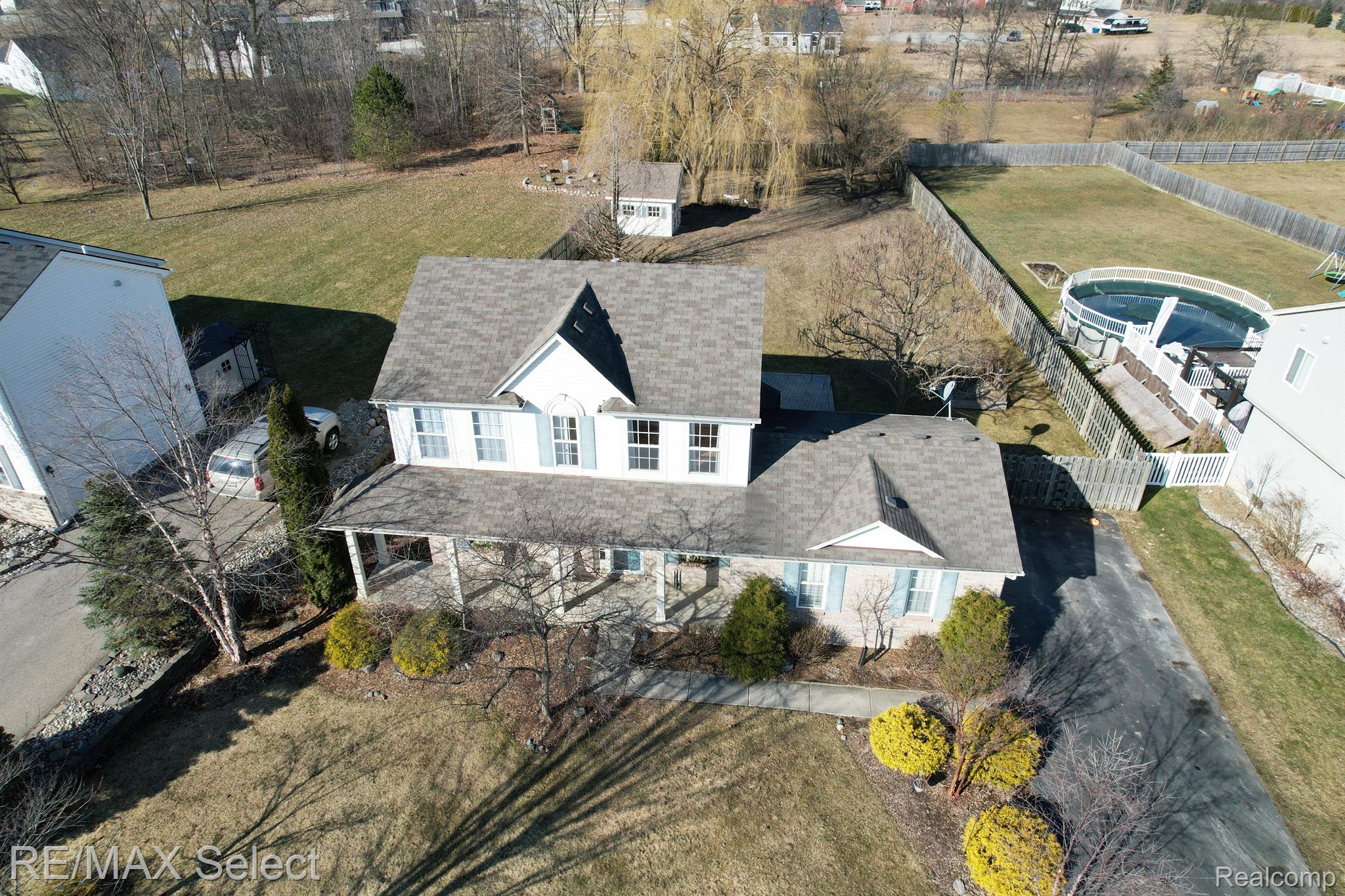 8056 LARK Lane