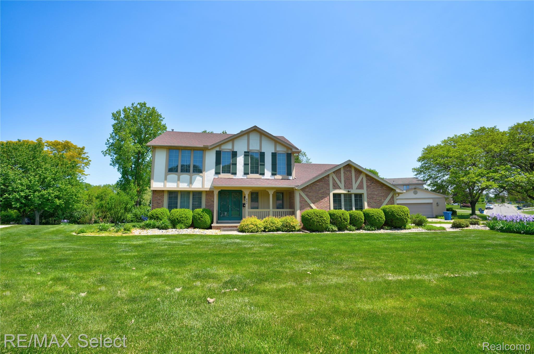 487 Boutell Drive